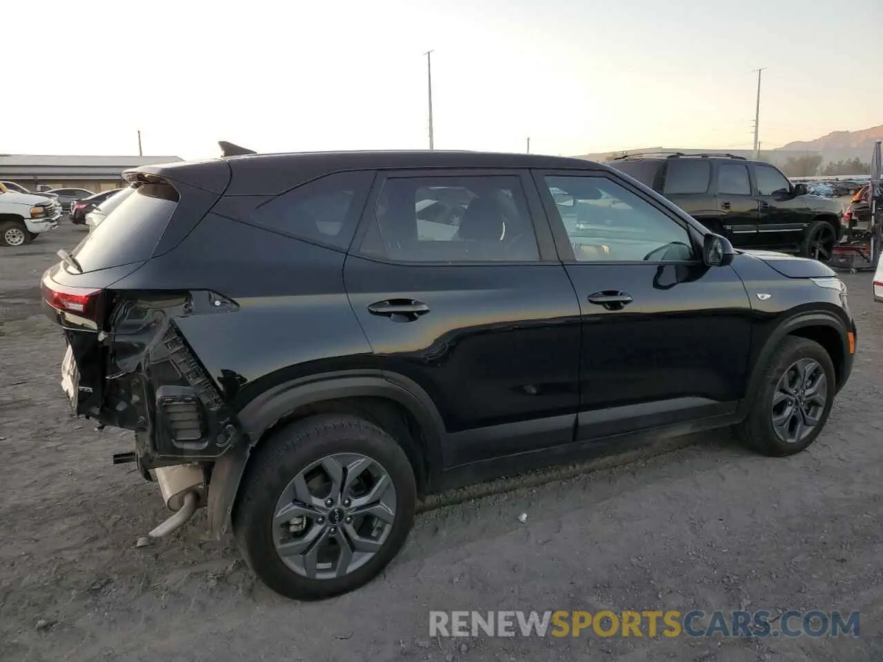 3 Фотография поврежденного автомобиля KNDEPCAA0R7504501 KIA SELTOS 2024