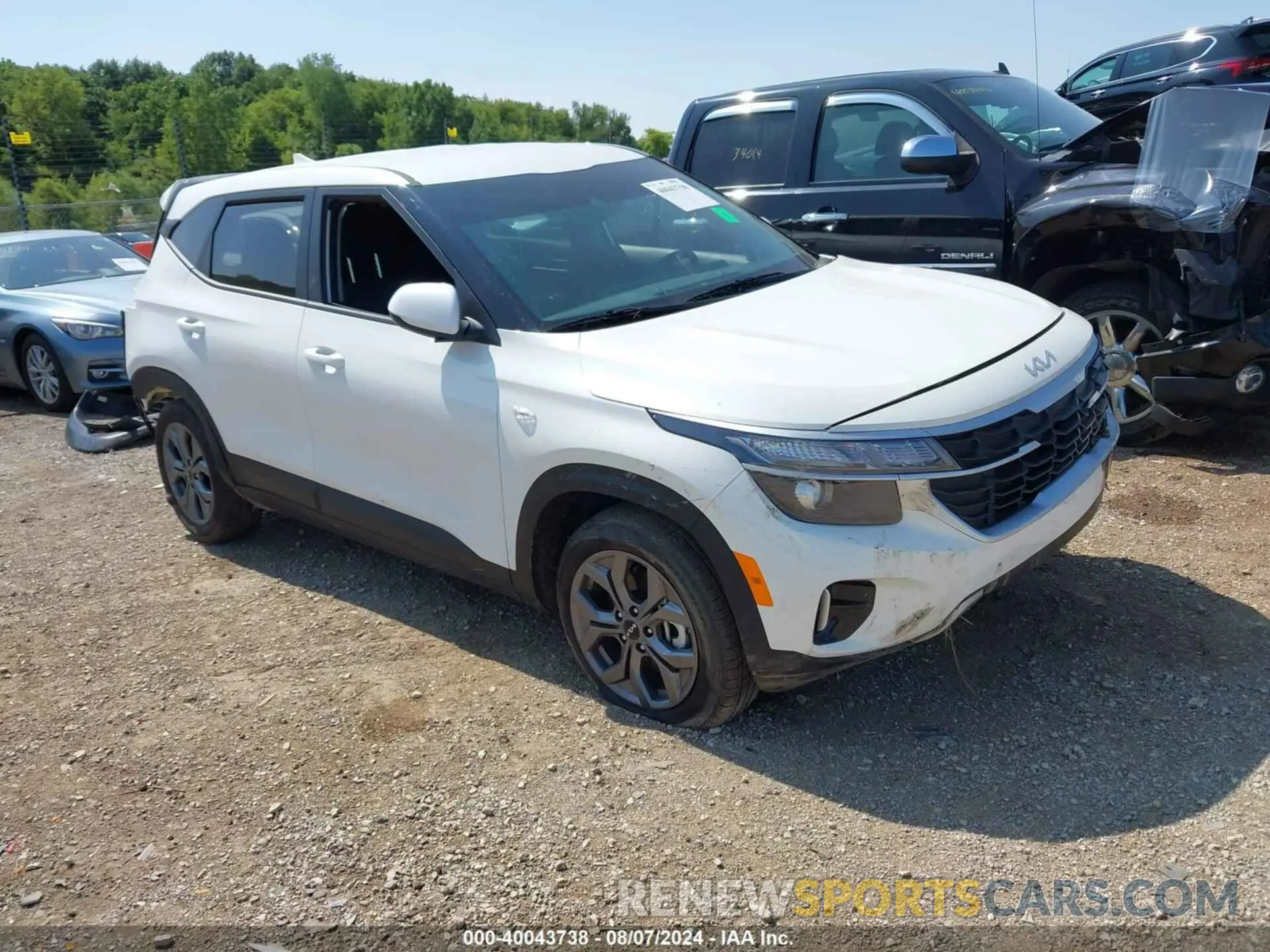 1 Photograph of a damaged car KNDEPCAA1R7645187 KIA SELTOS 2024