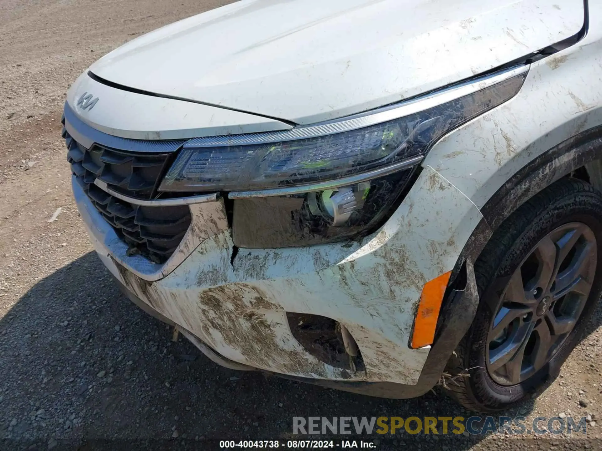 17 Photograph of a damaged car KNDEPCAA1R7645187 KIA SELTOS 2024