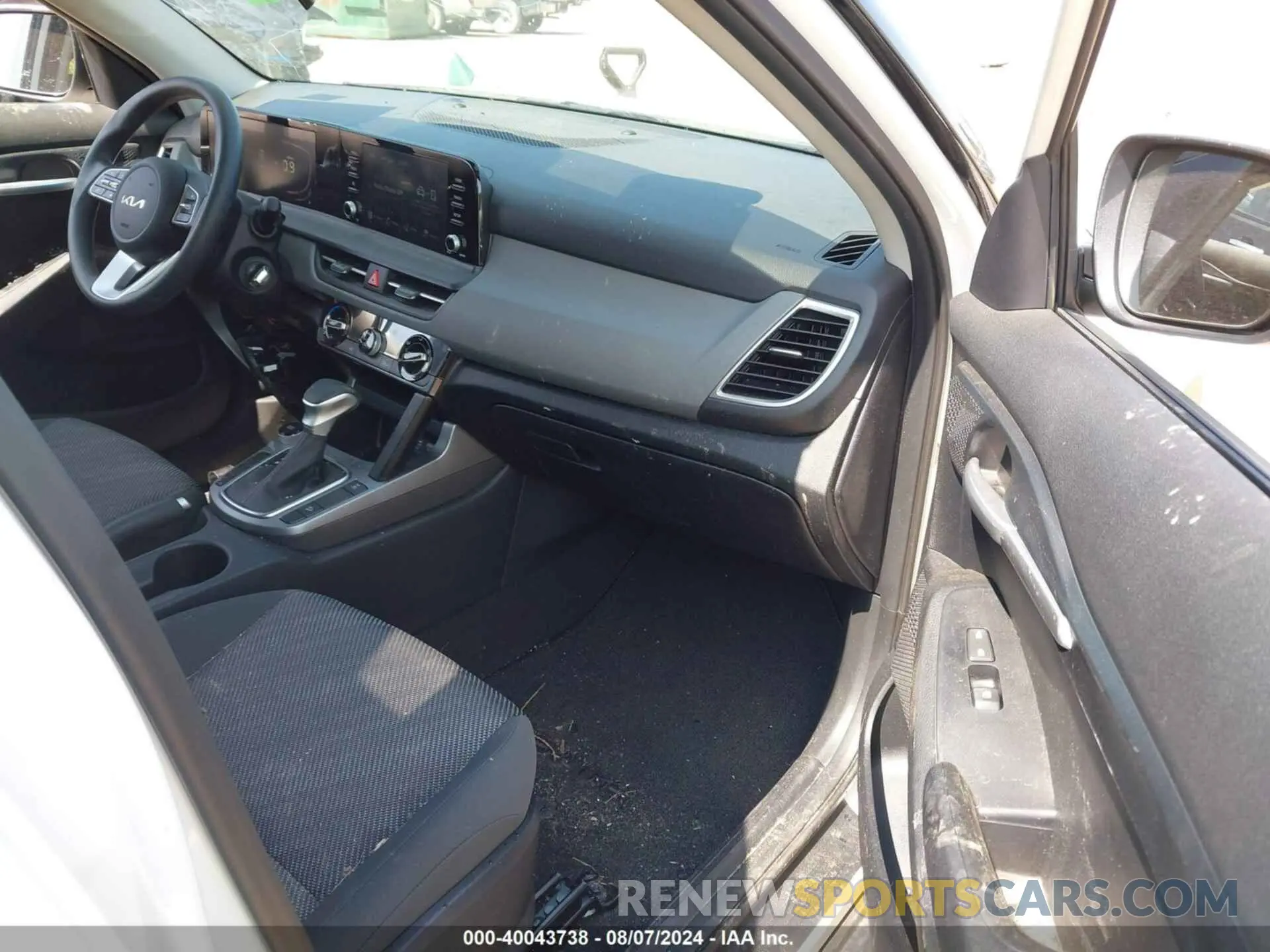 5 Photograph of a damaged car KNDEPCAA1R7645187 KIA SELTOS 2024