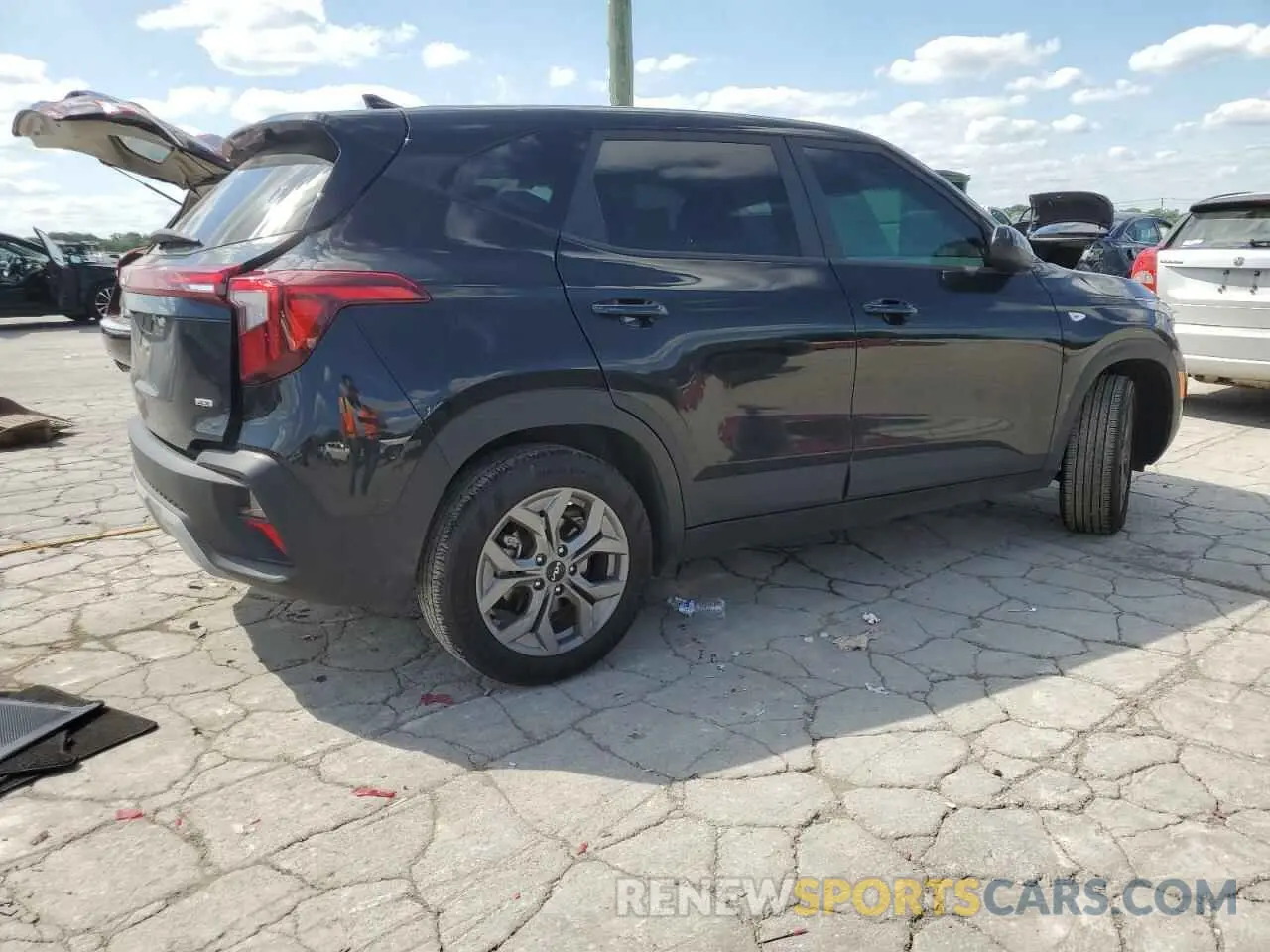 3 Фотография поврежденного автомобиля KNDEPCAA3R7474314 KIA SELTOS 2024