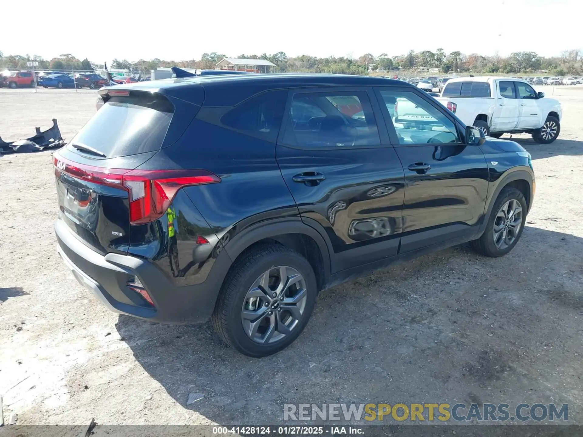 4 Фотография поврежденного автомобиля KNDEPCAA4R7583574 KIA SELTOS 2024