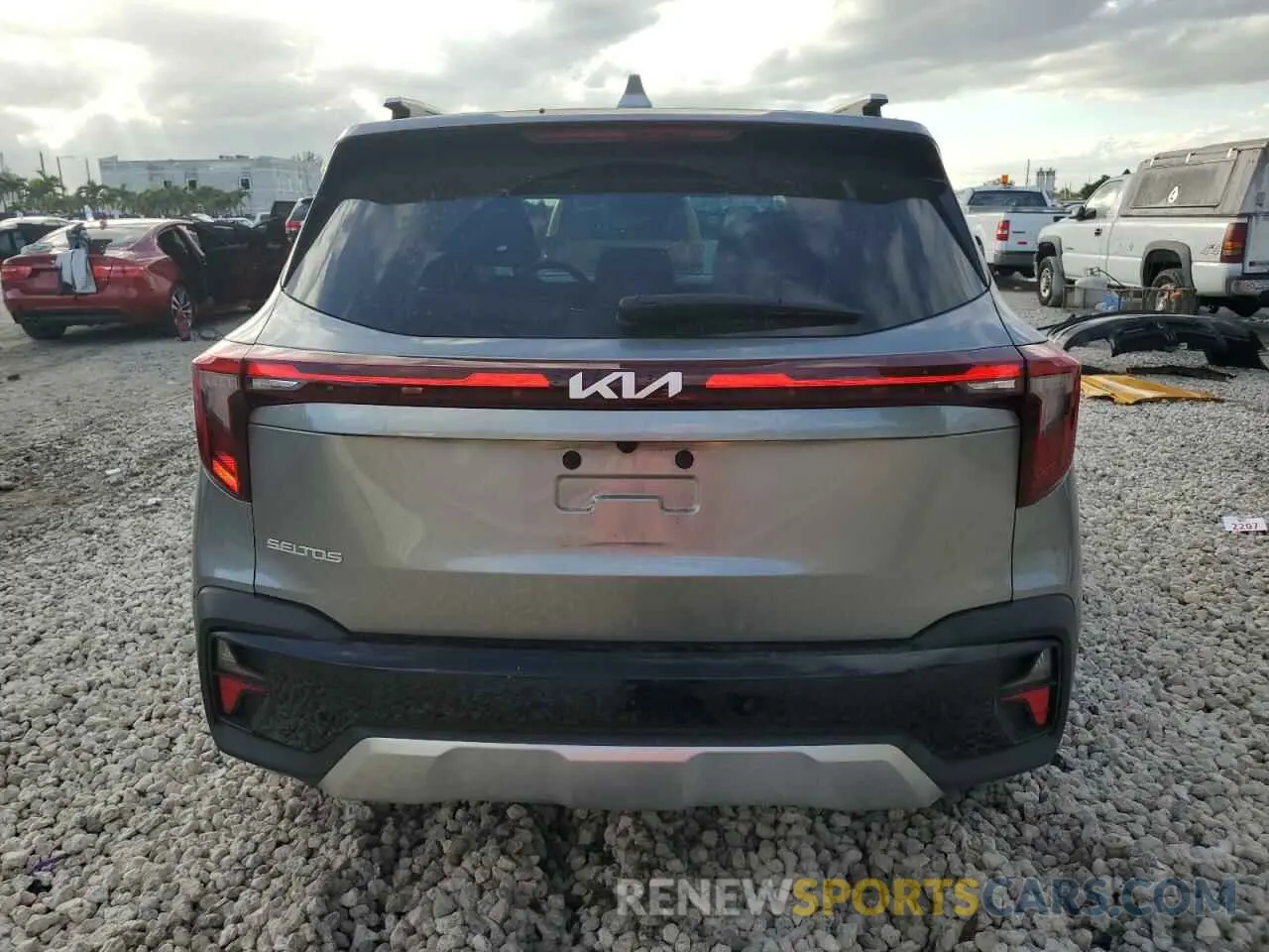 6 Фотография поврежденного автомобиля KNDER2AA1R7563528 KIA SELTOS 2024