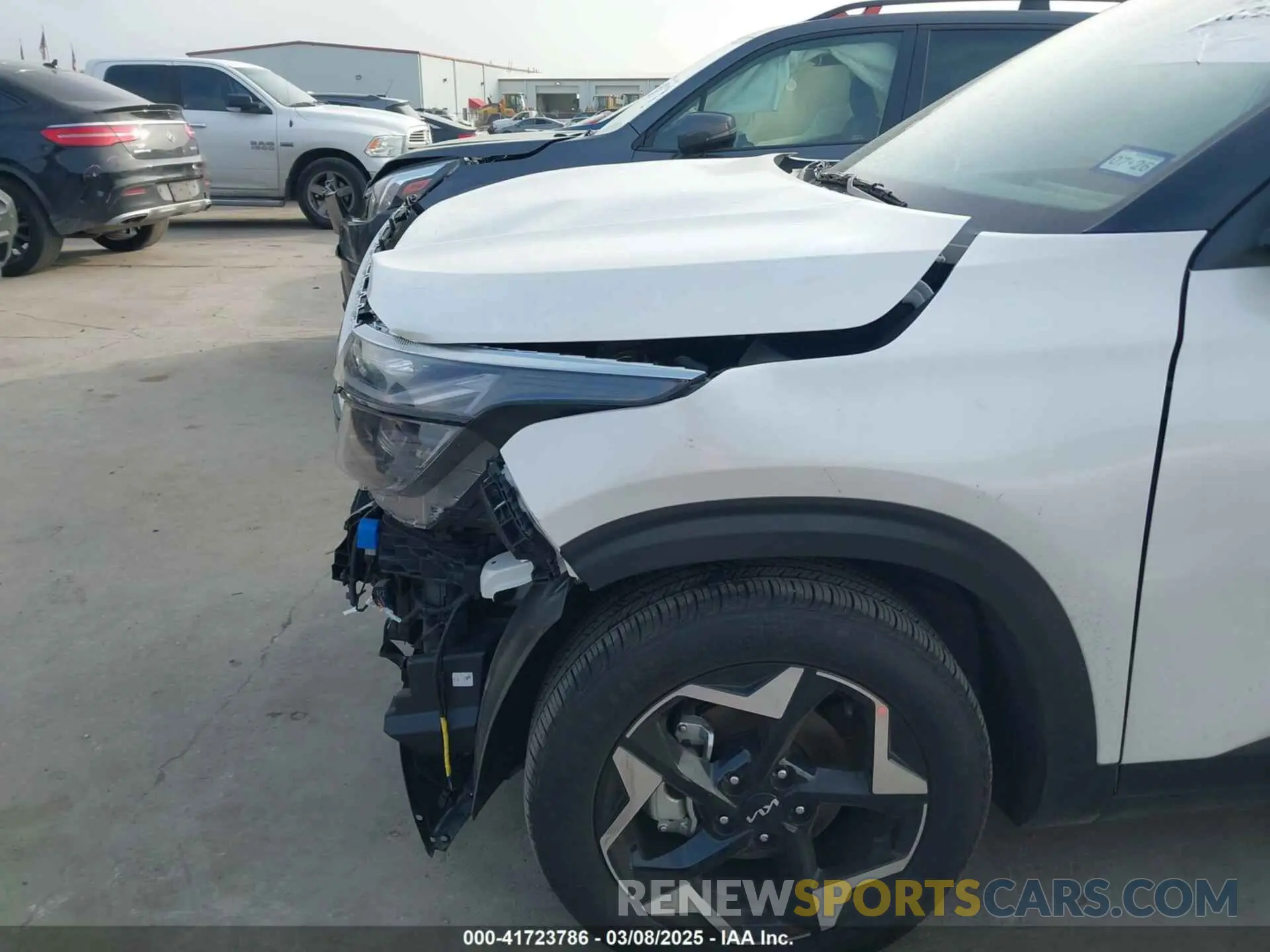 17 Фотография поврежденного автомобиля KNDER2AA1R7659367 KIA SELTOS 2024