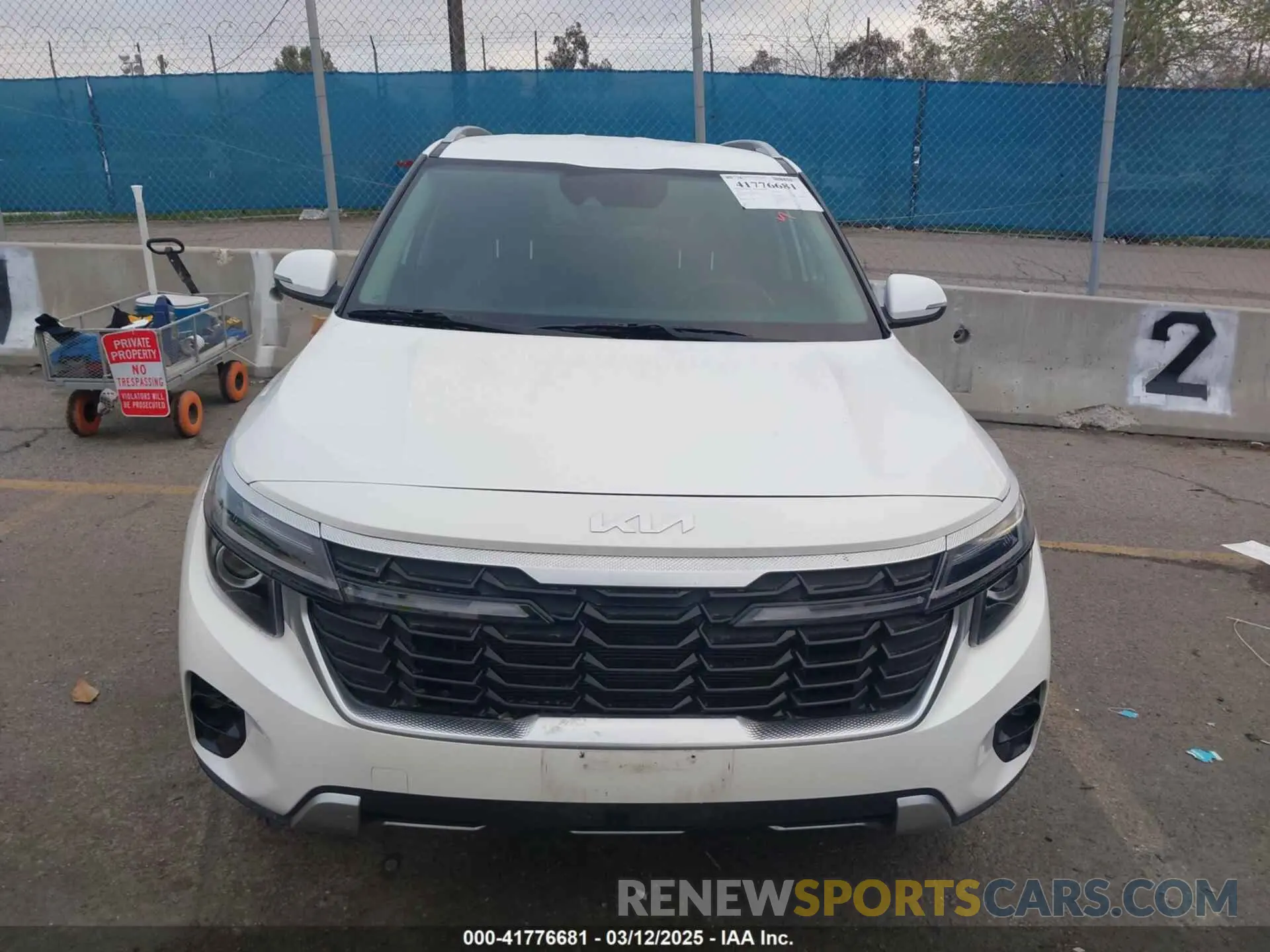 12 Photograph of a damaged car KNDER2AA6R7636179 KIA SELTOS 2024