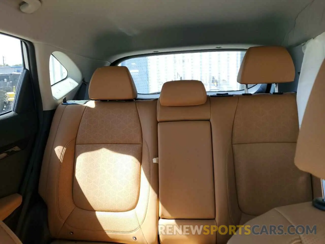 10 Фотография поврежденного автомобиля KNDER2AA7R7494067 KIA SELTOS 2024