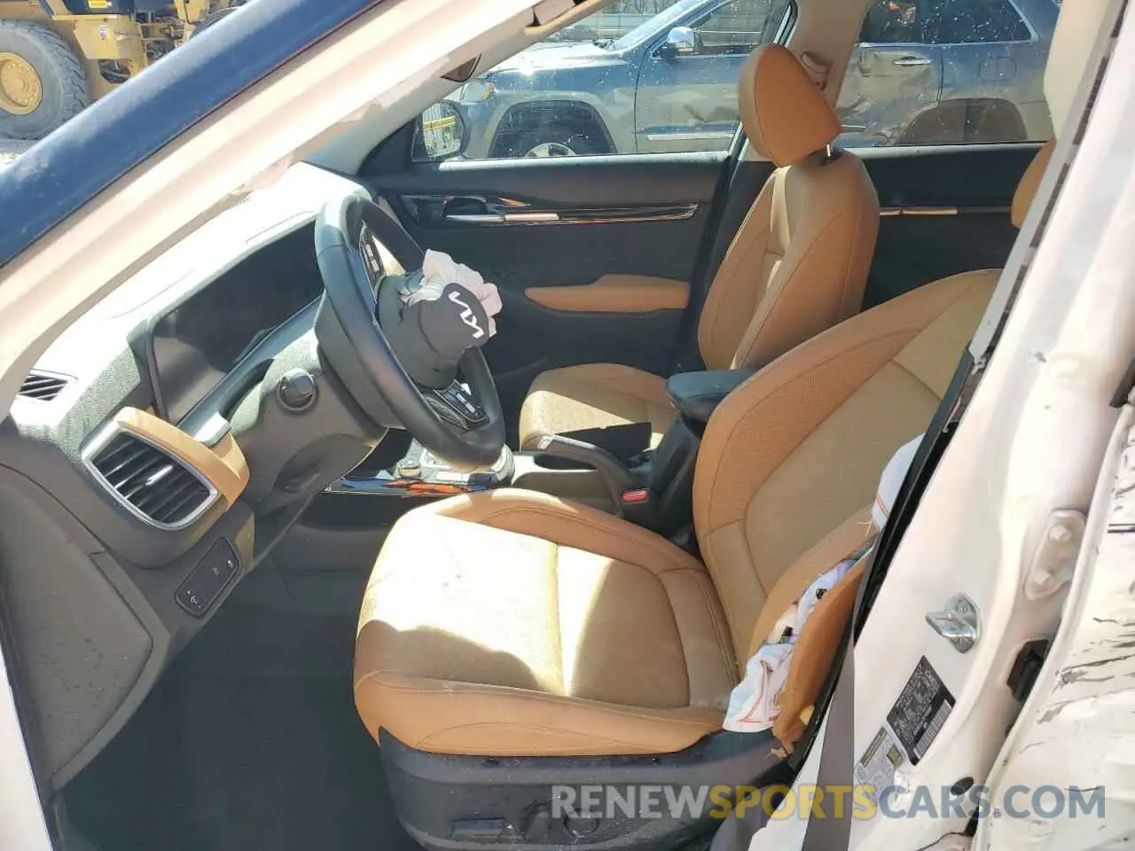 7 Фотография поврежденного автомобиля KNDER2AA7R7494067 KIA SELTOS 2024