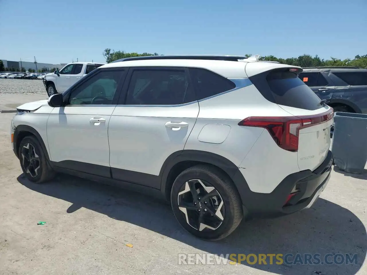 2 Photograph of a damaged car KNDER2AA7R7602137 KIA SELTOS 2024