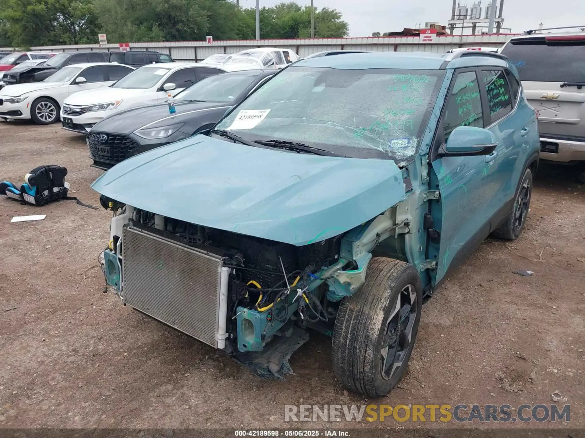 6 Photograph of a damaged car KNDER2AA9R7481398 KIA SELTOS 2024