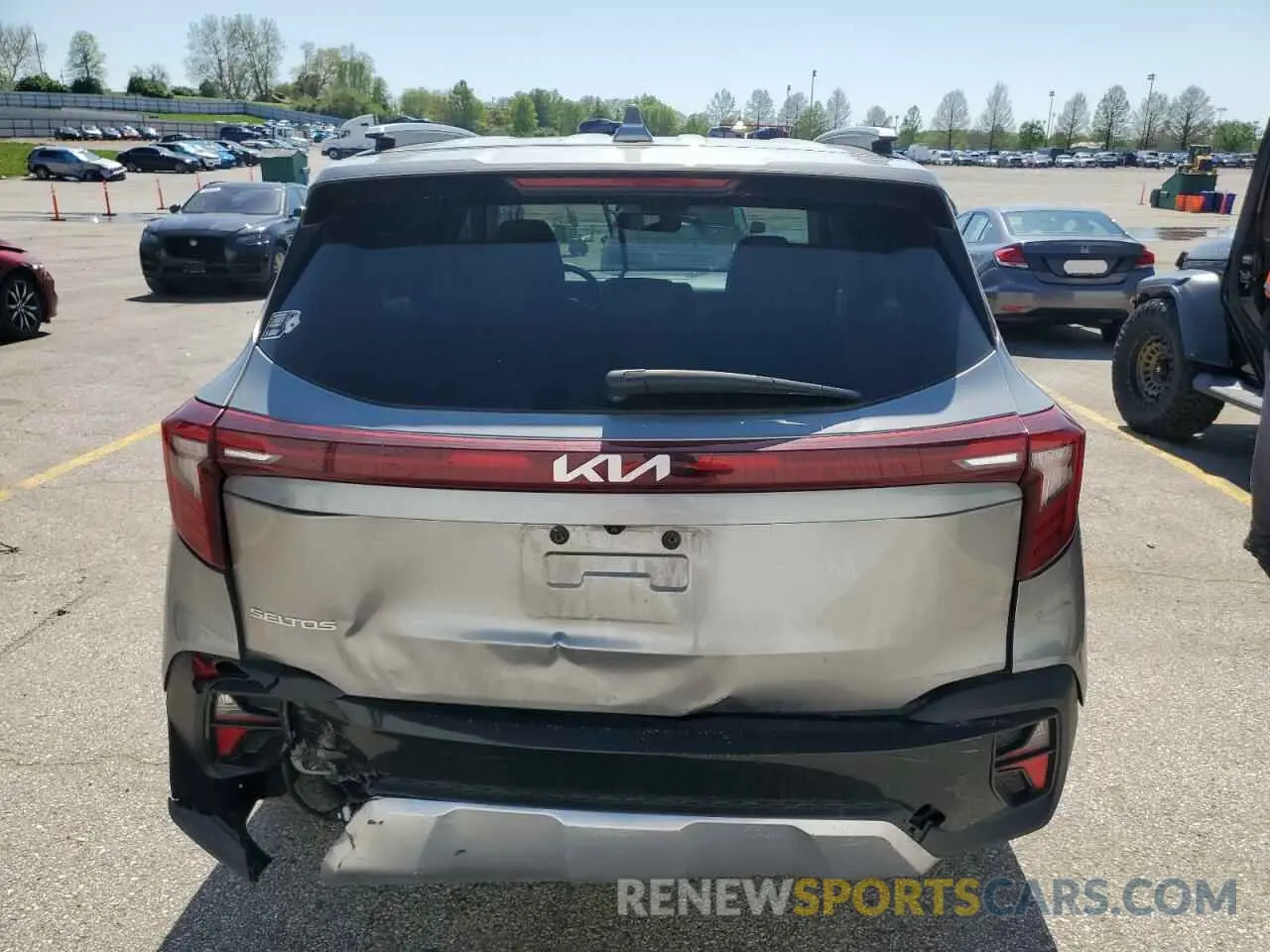 6 Photograph of a damaged car KNDER2AA9R7501309 KIA SELTOS 2024