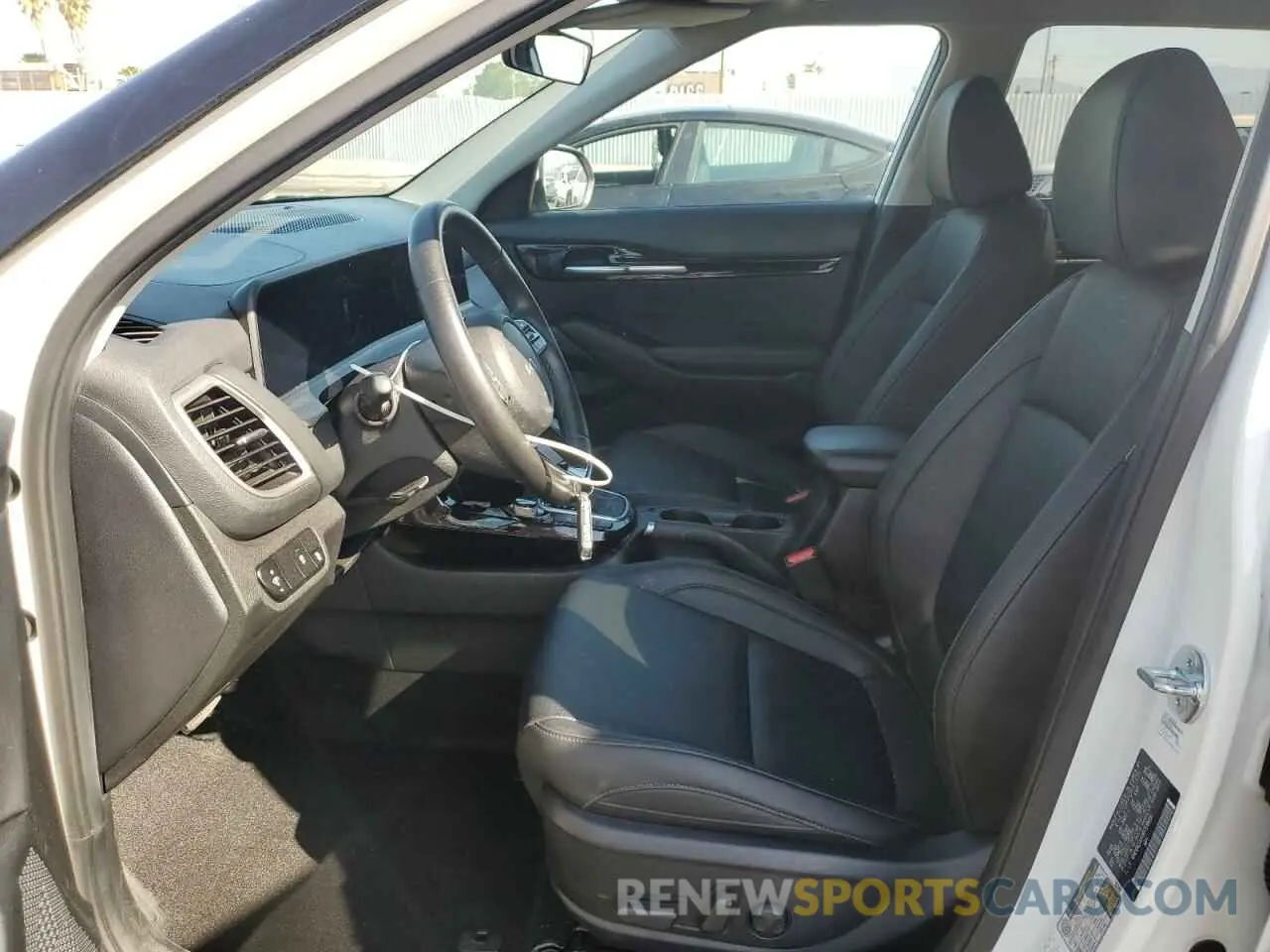 7 Photograph of a damaged car KNDER2AA9R7510656 KIA SELTOS 2024