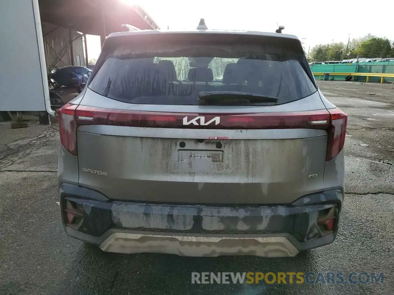 6 Photograph of a damaged car KNDERCAA0R7634143 KIA SELTOS 2024