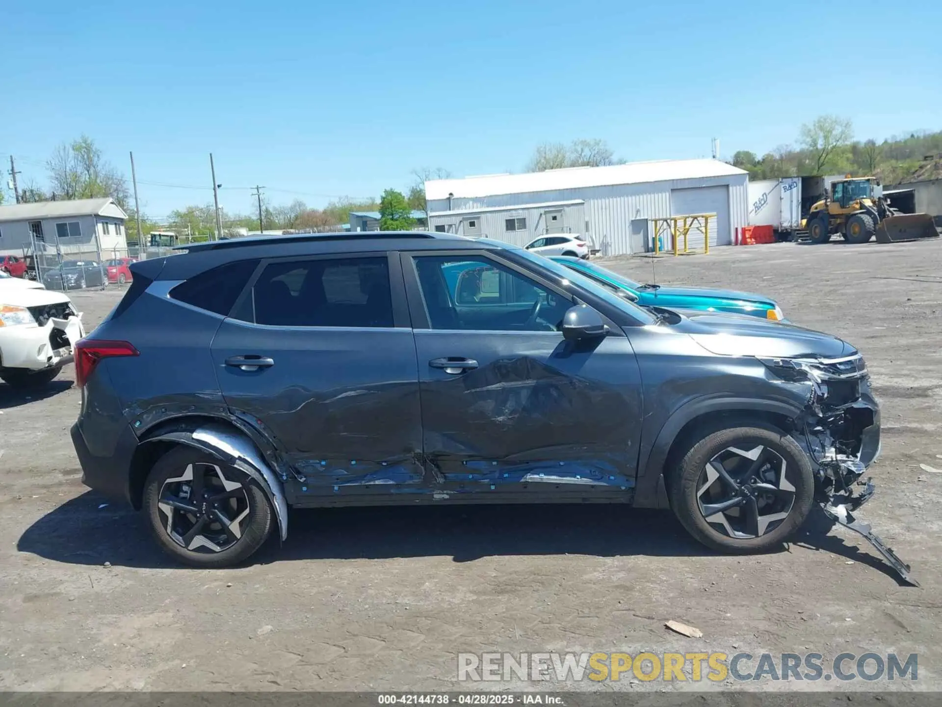 13 Photograph of a damaged car KNDERCAA1R7577337 KIA SELTOS 2024