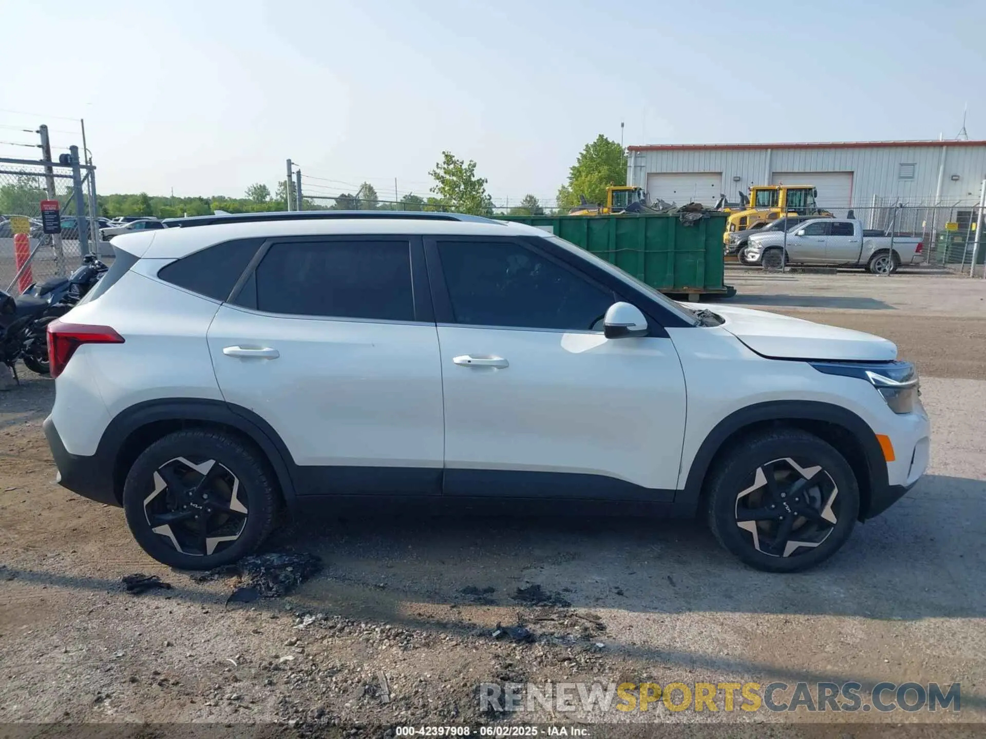 13 Photograph of a damaged car KNDERCAA2R7551667 KIA SELTOS 2024