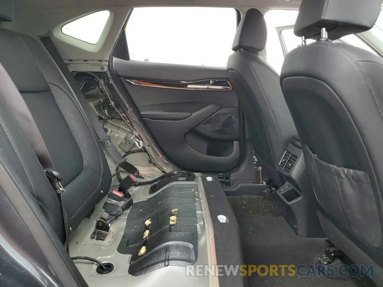 11 Фотография поврежденного автомобиля KNDERCAA3R7529483 KIA SELTOS 2024