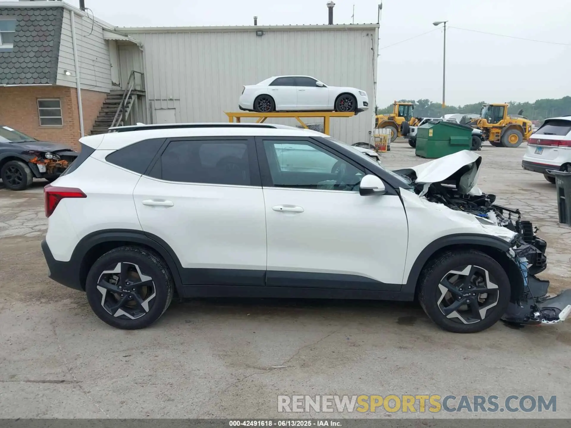 13 Photograph of a damaged car KNDERCAA6R7515013 KIA SELTOS 2024