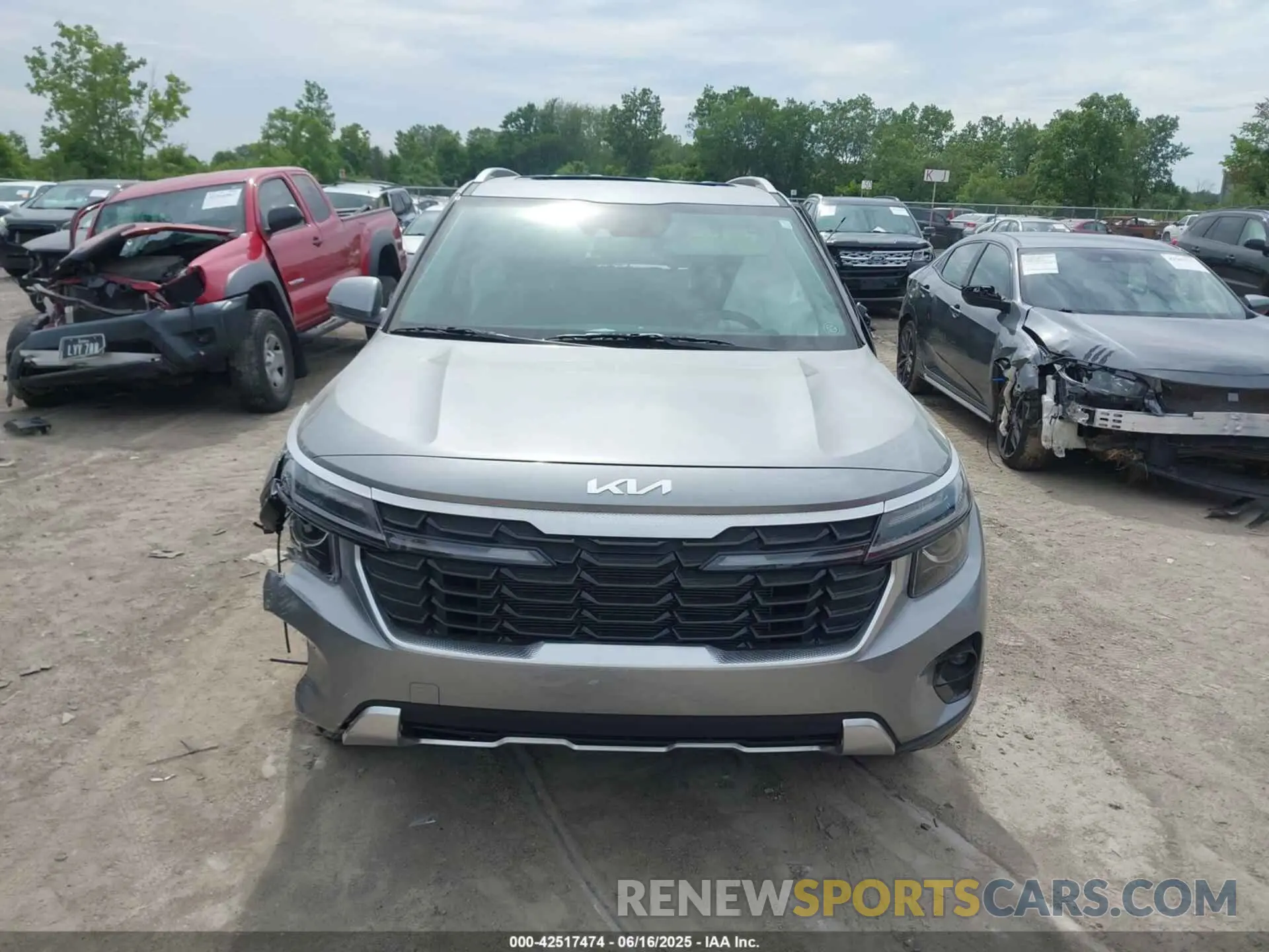 12 Фотография поврежденного автомобиля KNDERCAAXR7623425 KIA SELTOS 2024