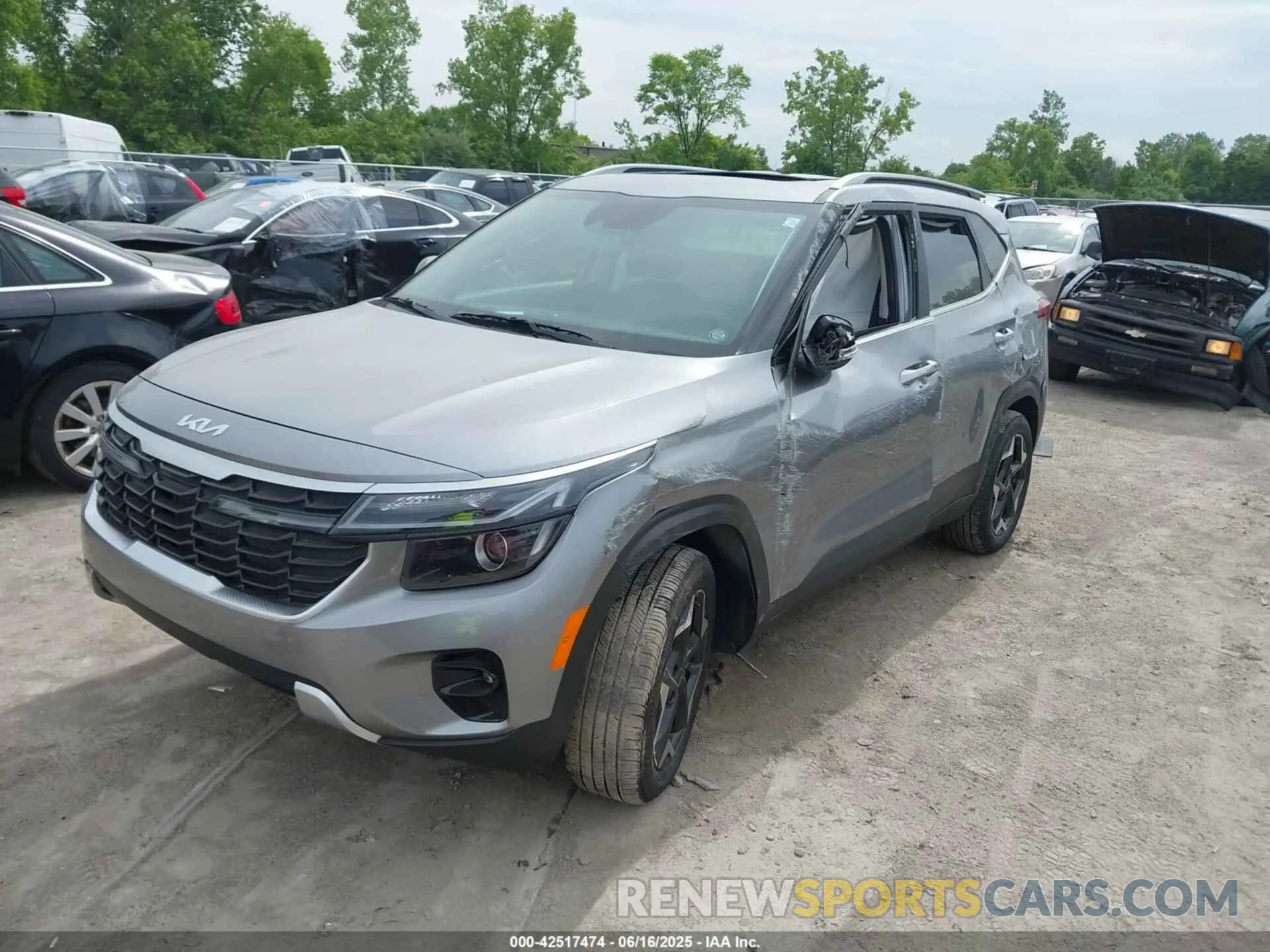 2 Фотография поврежденного автомобиля KNDERCAAXR7623425 KIA SELTOS 2024