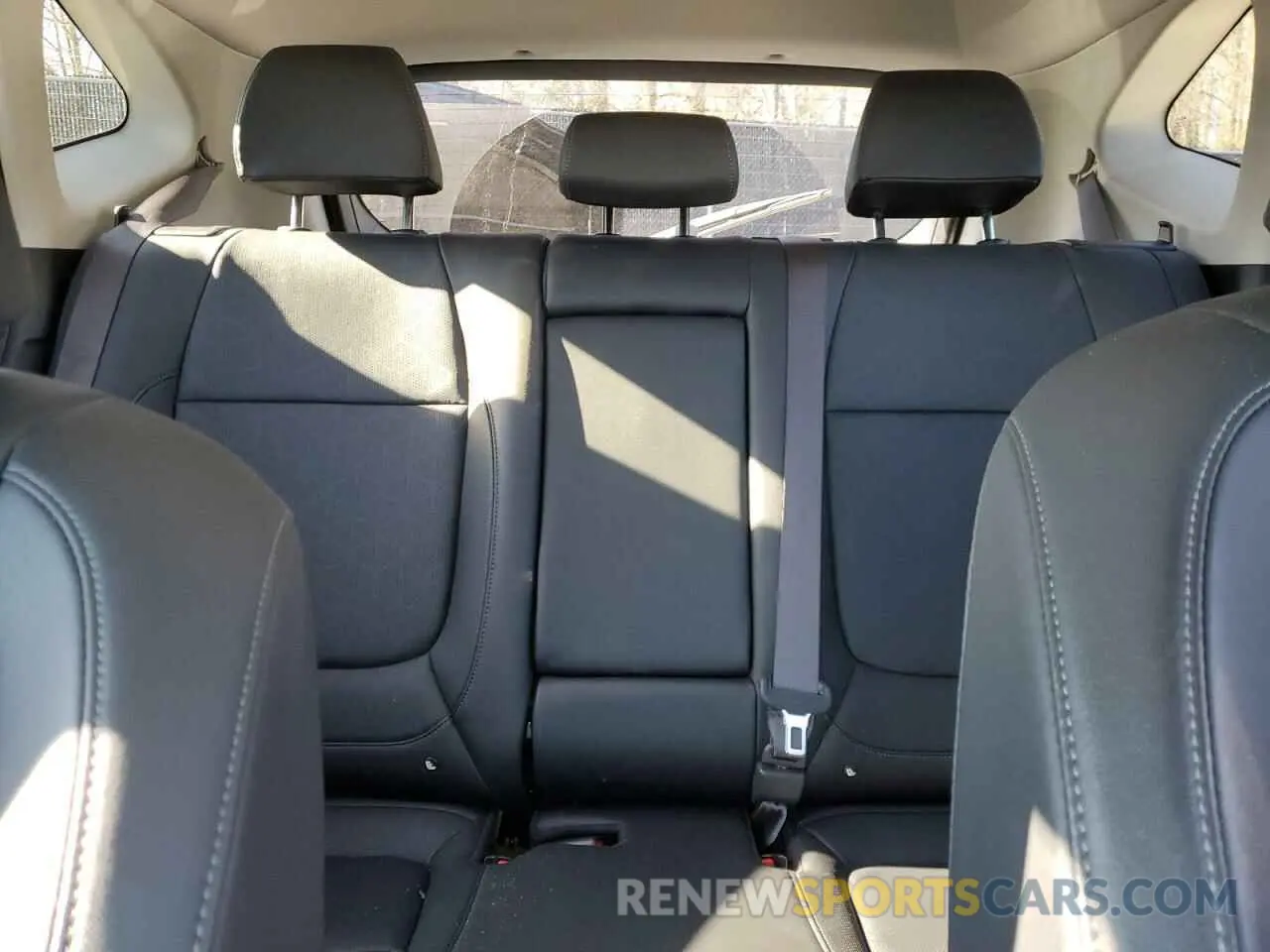 10 Photograph of a damaged car KNDETCA70R7546781 KIA SELTOS 2024