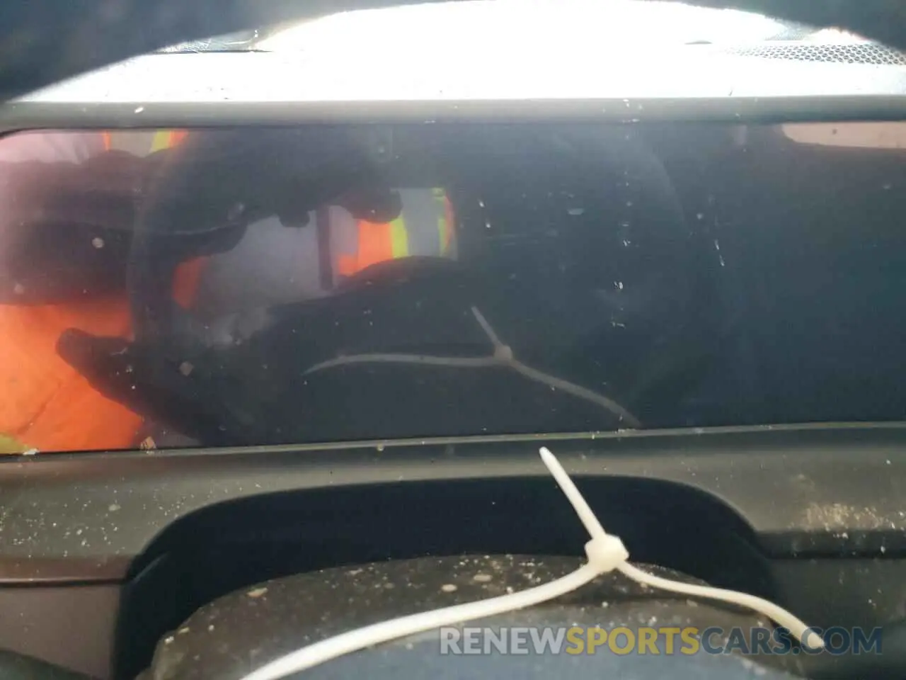 9 Photograph of a damaged car KNDETCA72R7563775 KIA SELTOS 2024