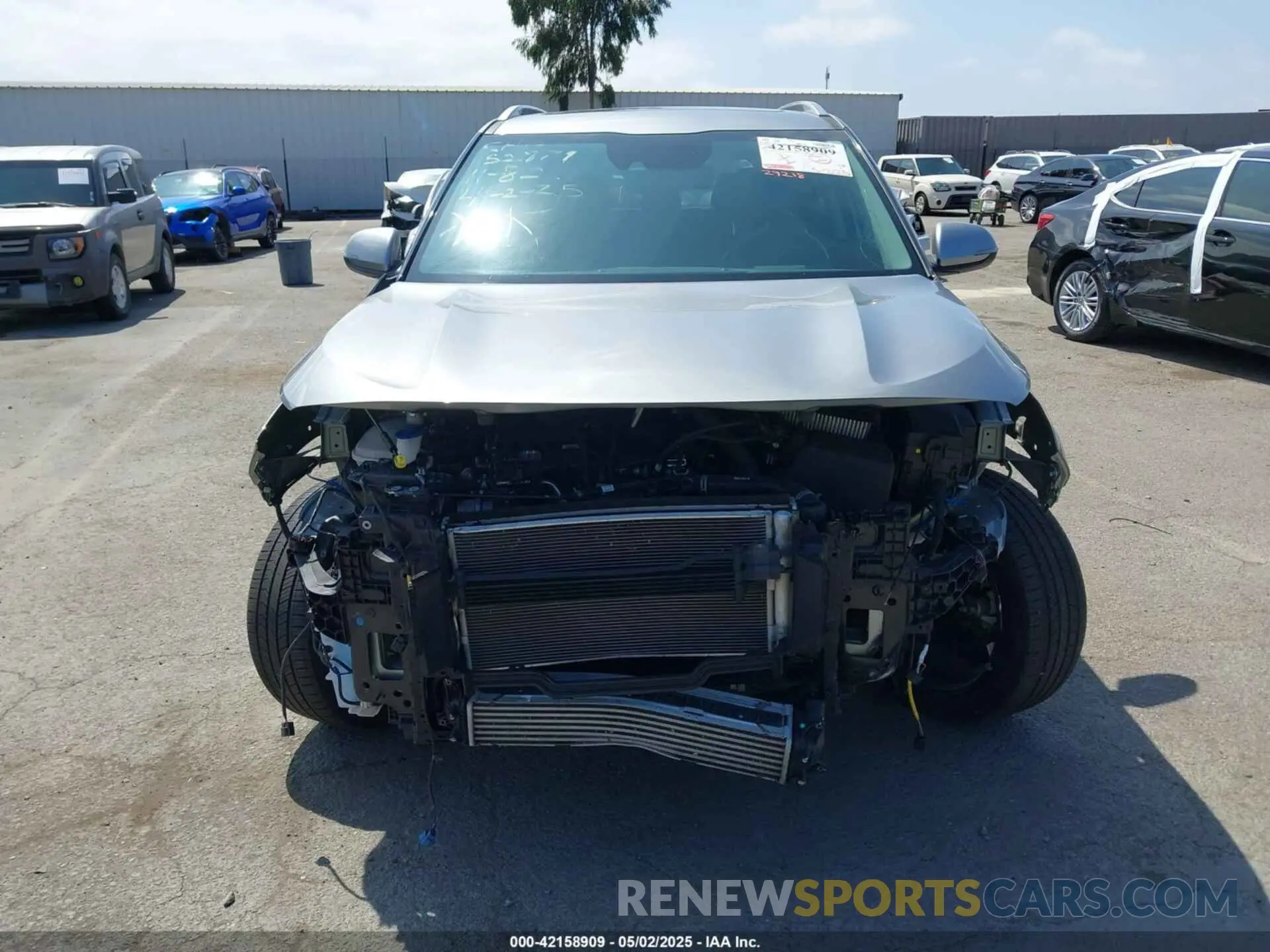 13 Photograph of a damaged car KNDETCA73R7484468 KIA SELTOS 2024