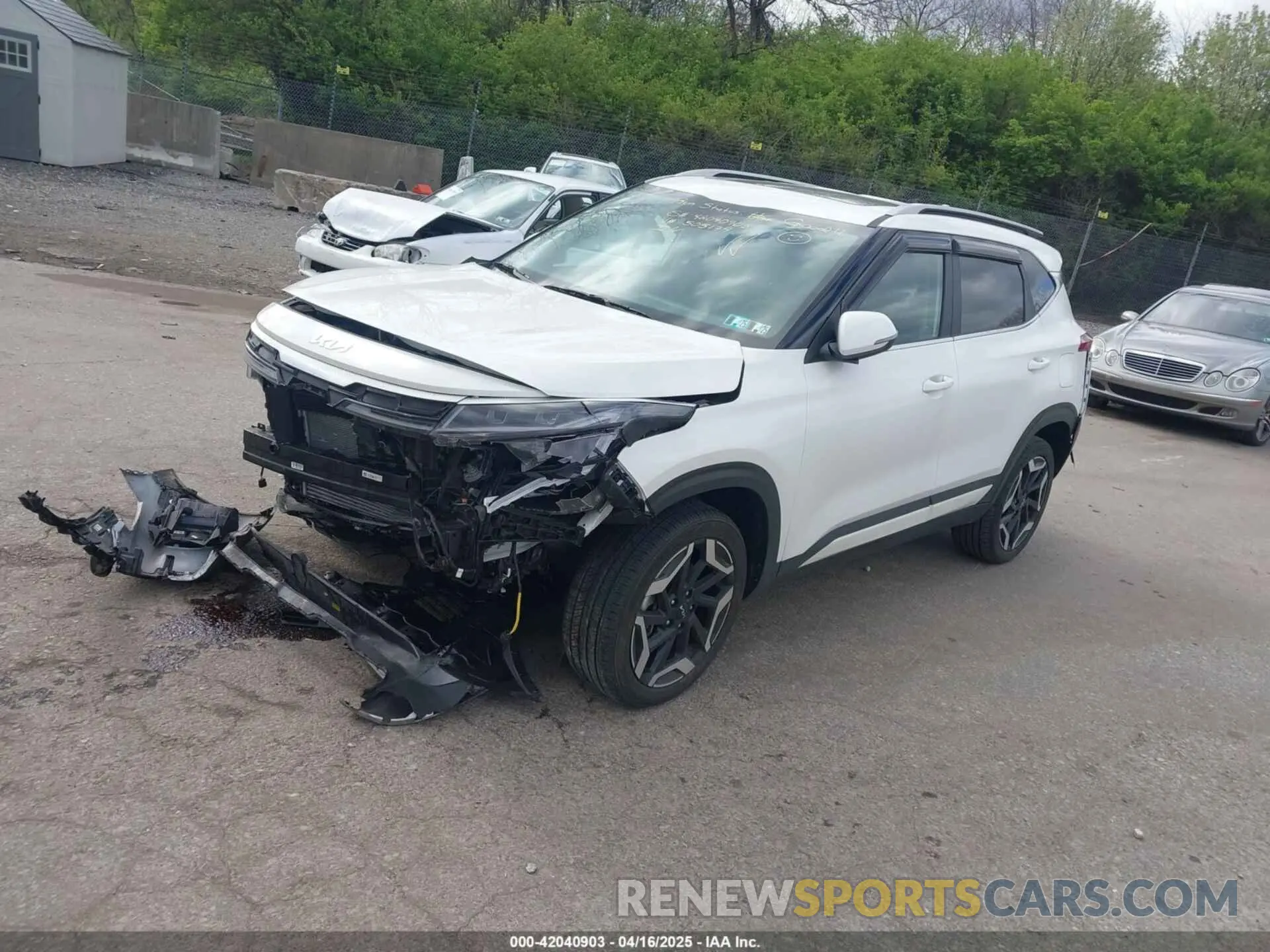 2 Фотография поврежденного автомобиля KNDETCA74R7505179 KIA SELTOS 2024