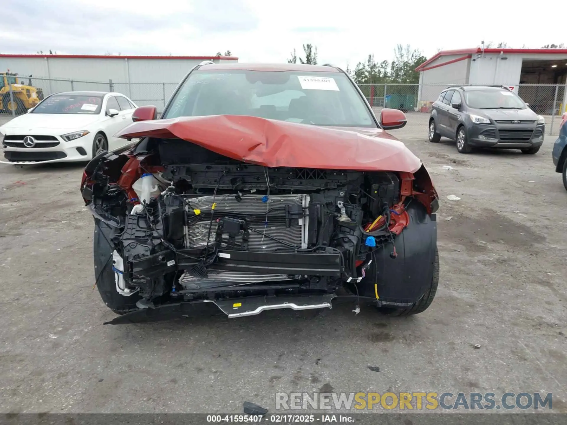 13 Photograph of a damaged car KNDETCA74R7587057 KIA SELTOS 2024