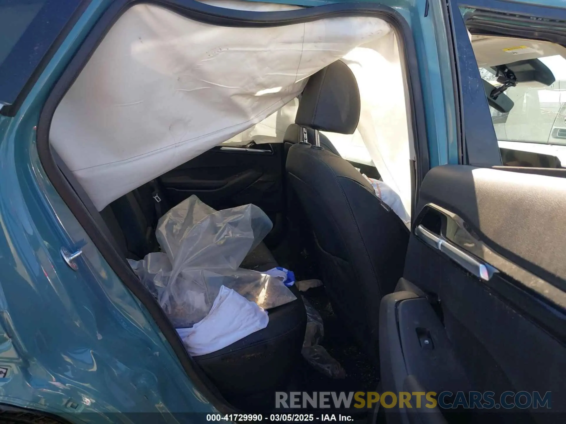 8 Photograph of a damaged car KNDETCA75R7546663 KIA SELTOS 2024