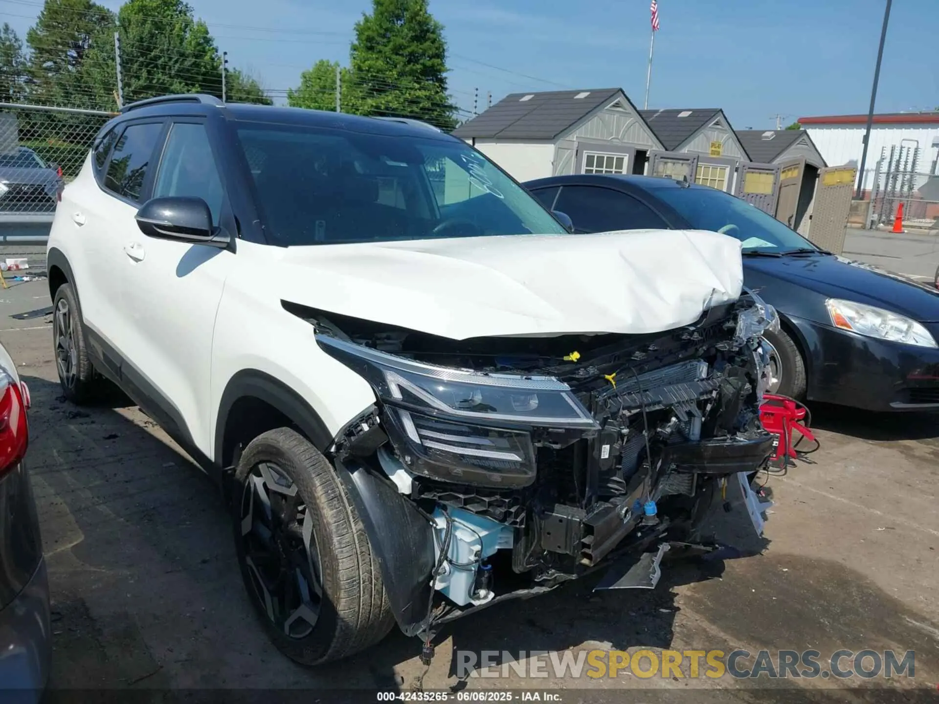 1 Photograph of a damaged car KNDETCA75R7588007 KIA SELTOS 2024