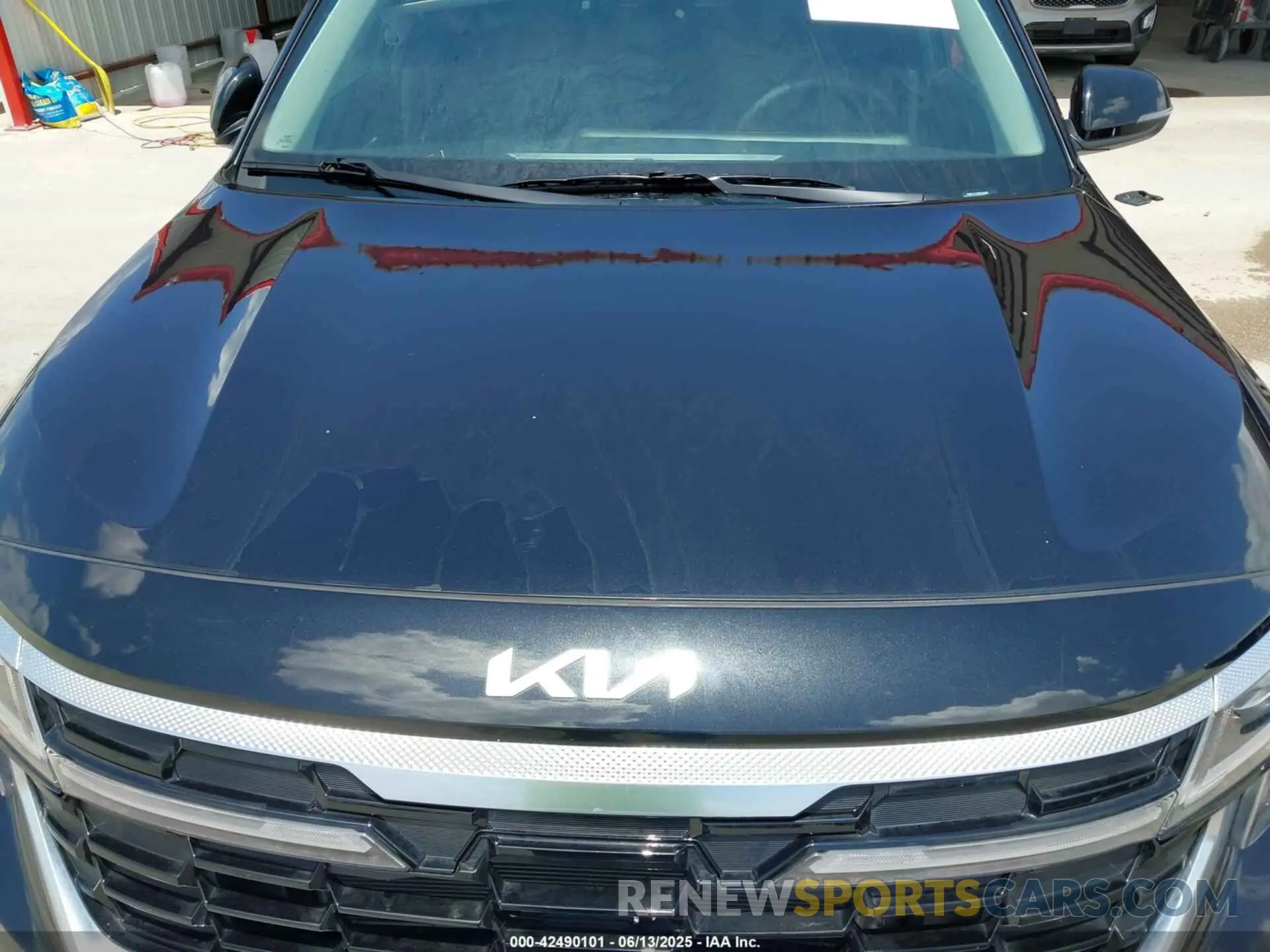 6 Photograph of a damaged car KNDETCA76R7543805 KIA SELTOS 2024