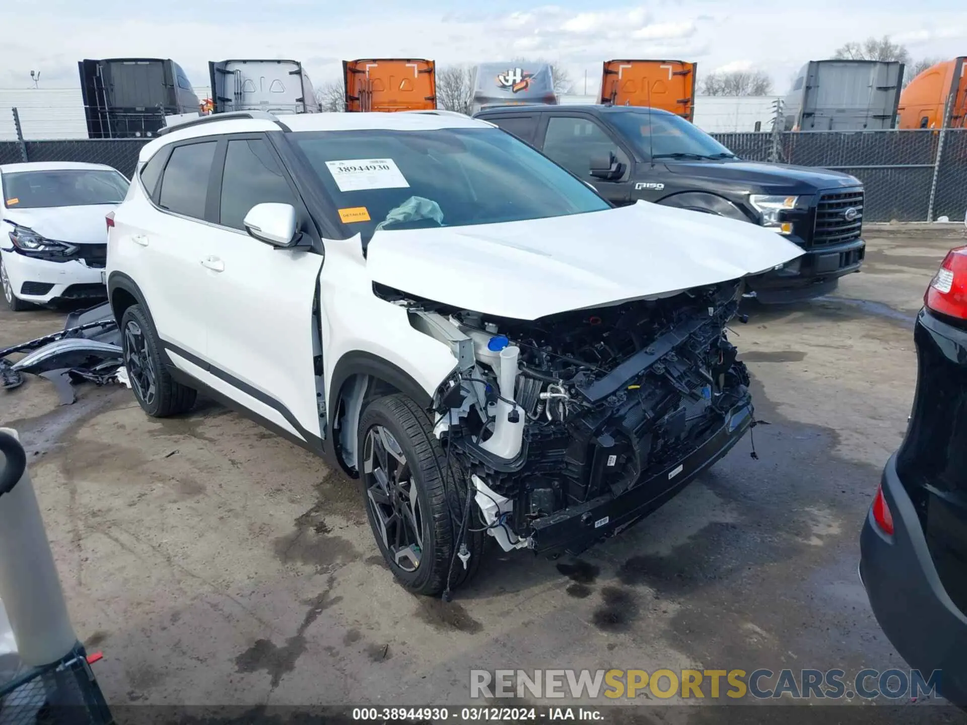 1 Photograph of a damaged car KNDETCA76R7579218 KIA SELTOS 2024
