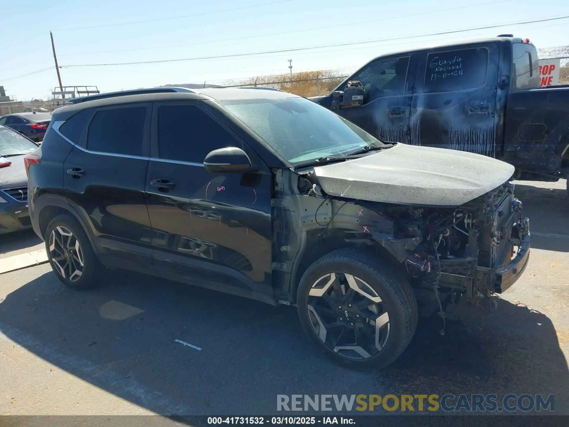 13 Фотография поврежденного автомобиля KNDETCA77R7532439 KIA SELTOS 2024