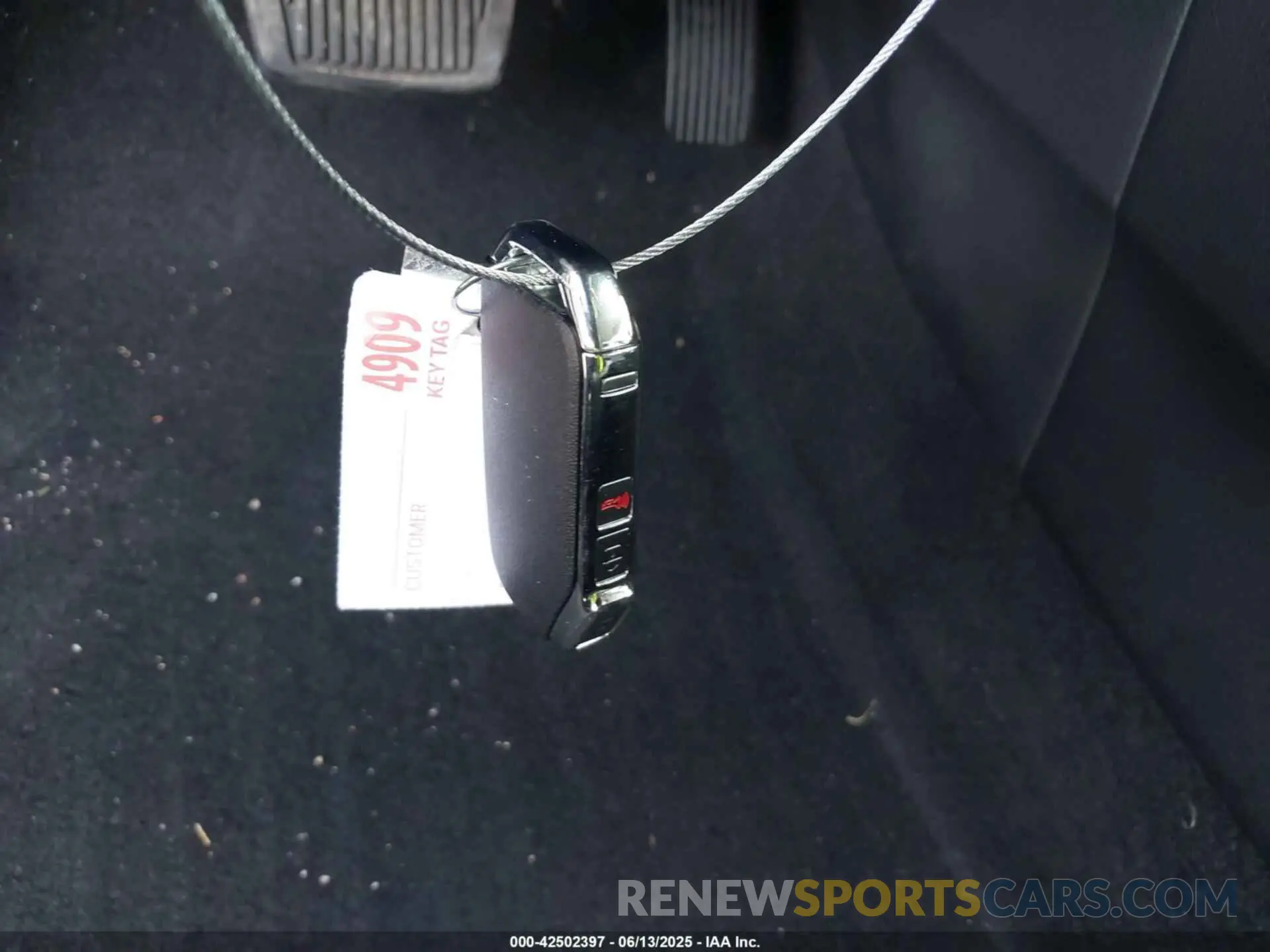 11 Фотография поврежденного автомобиля KNDETCA78R7600389 KIA SELTOS 2024