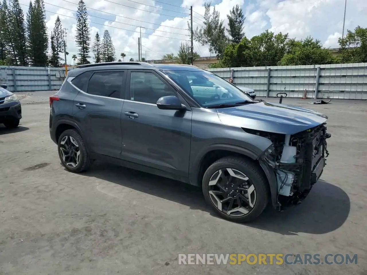 4 Фотография поврежденного автомобиля KNDETCA79R7557018 KIA SELTOS 2024