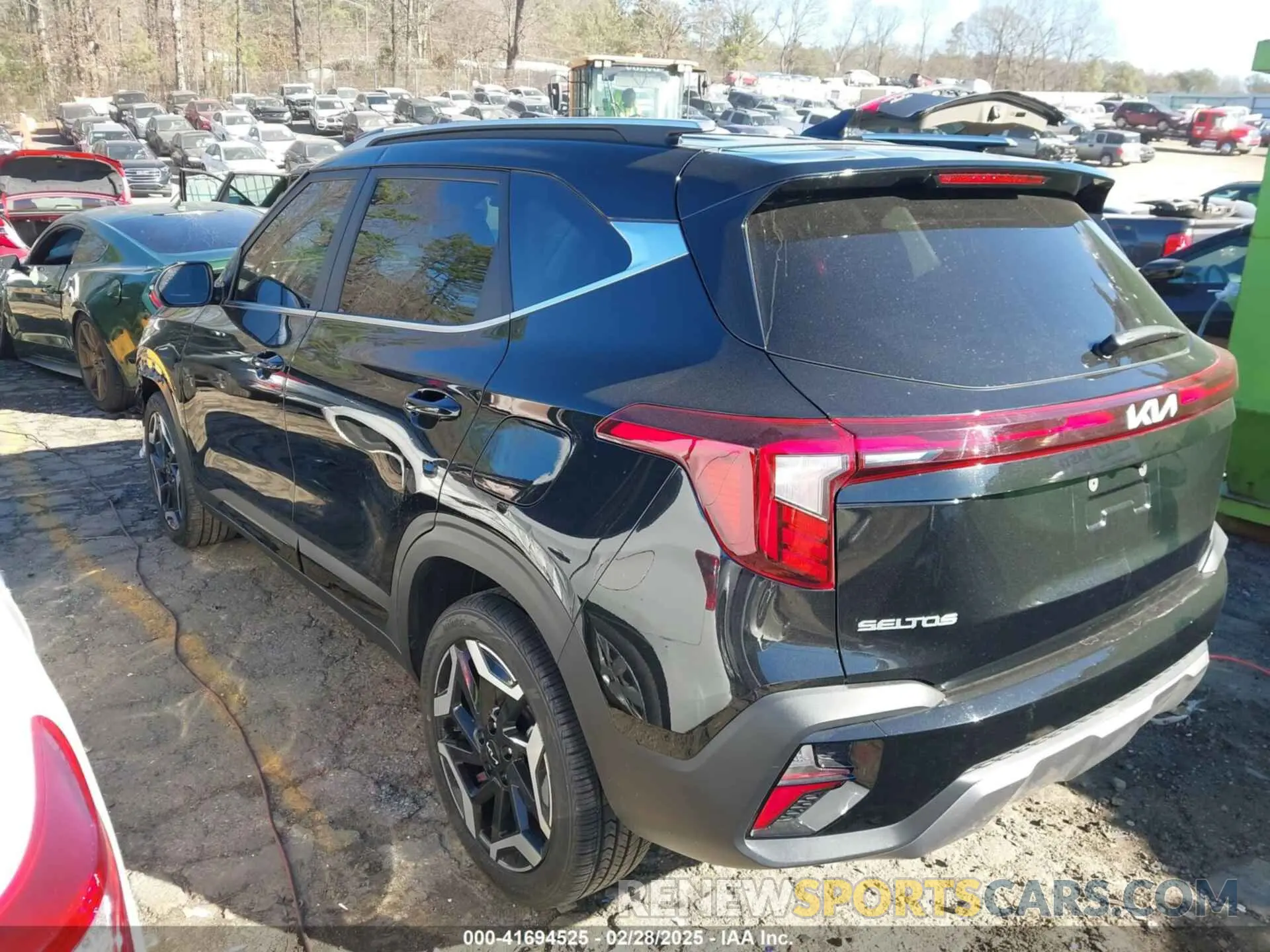 3 Photograph of a damaged car KNDETCA79R7584915 KIA SELTOS 2024