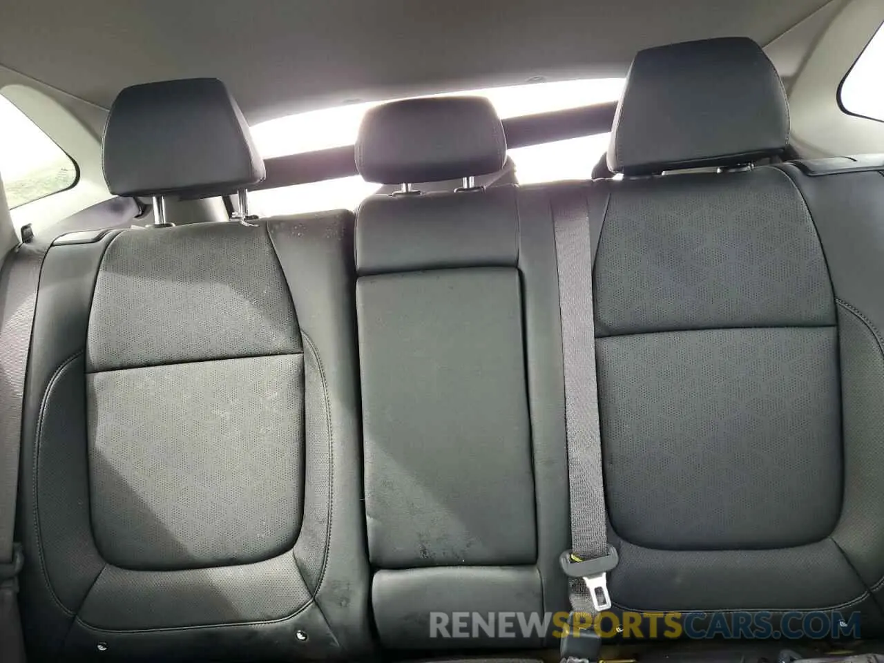 10 Фотография поврежденного автомобиля KNDETCA7XR7535786 KIA SELTOS 2024