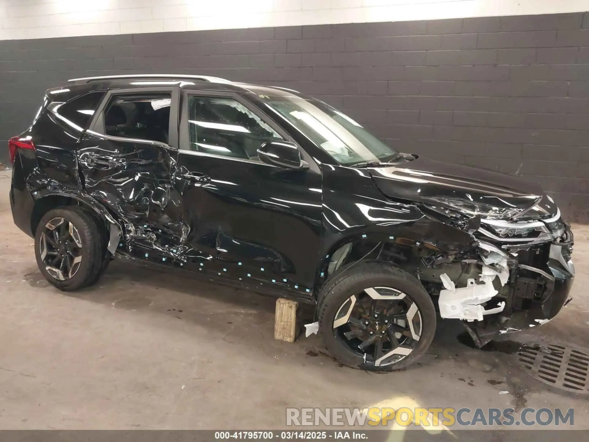 6 Фотография поврежденного автомобиля KNDETCA7XR7622670 KIA SELTOS 2024