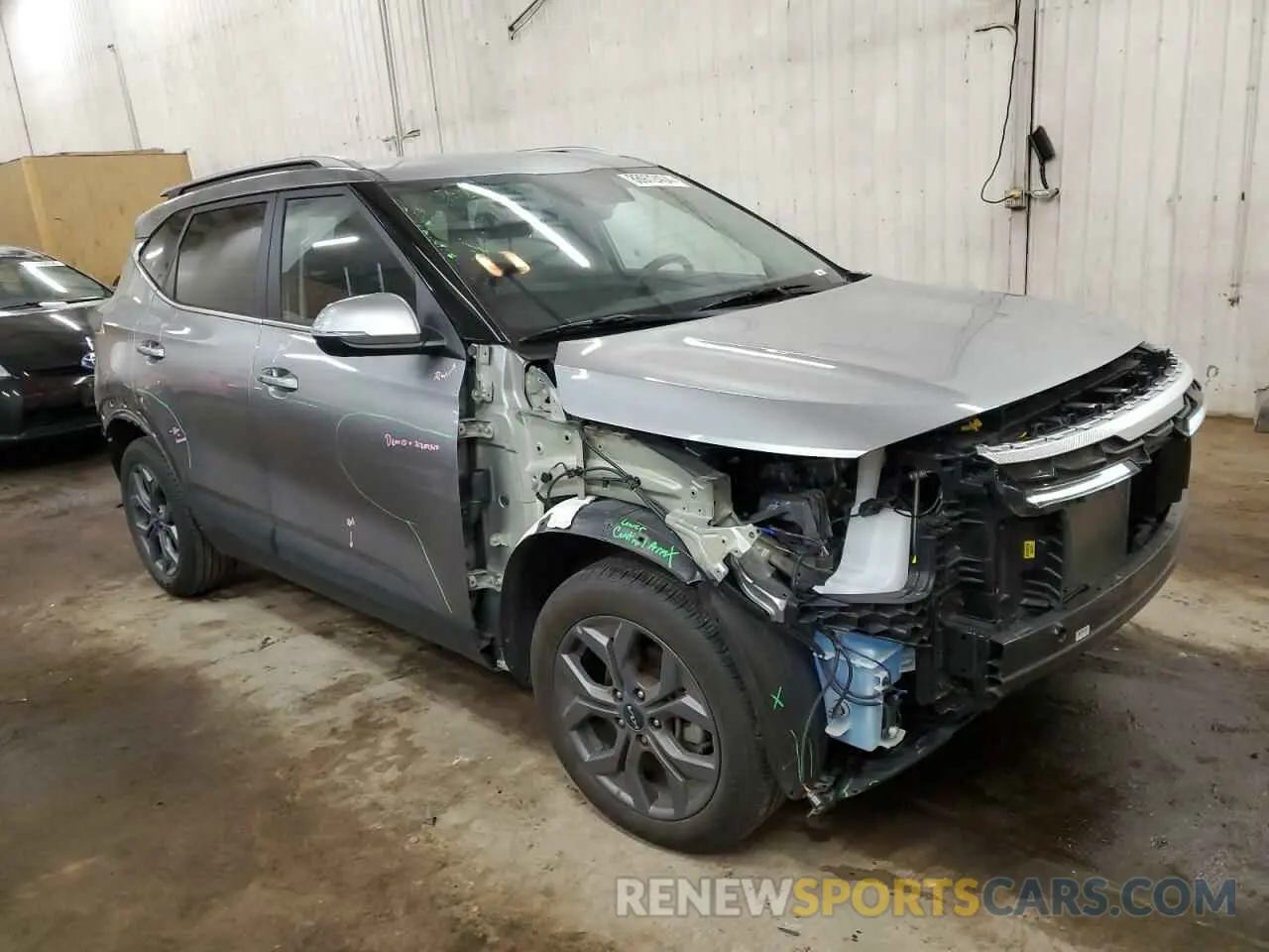 4 Photograph of a damaged car KNDEU2AA0R7490912 KIA SELTOS 2024