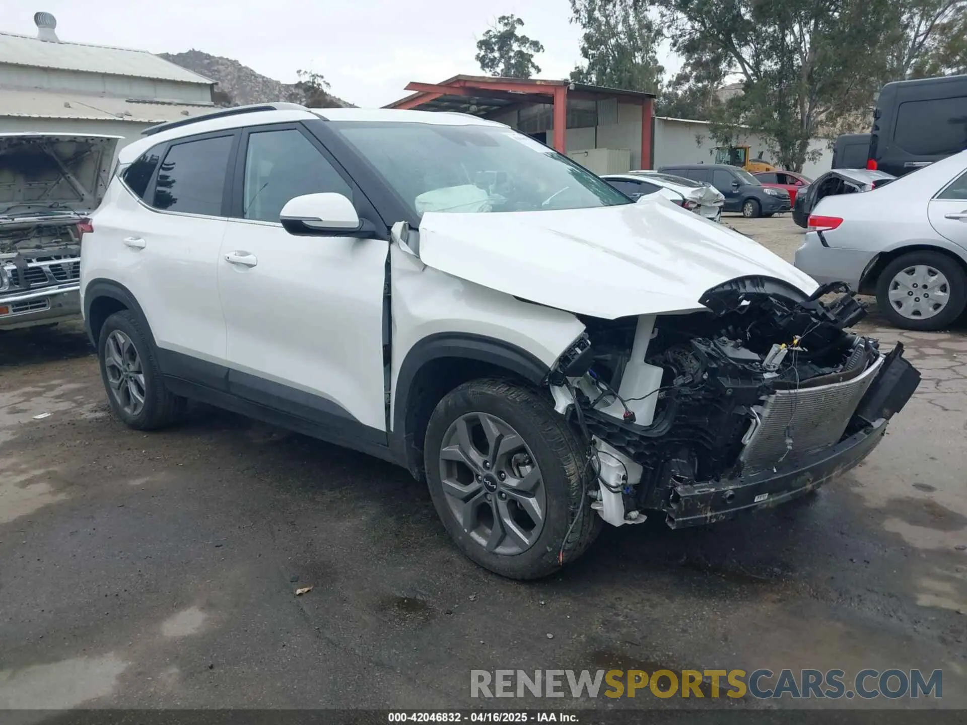 1 Photograph of a damaged car KNDEU2AA0R7529059 KIA SELTOS 2024