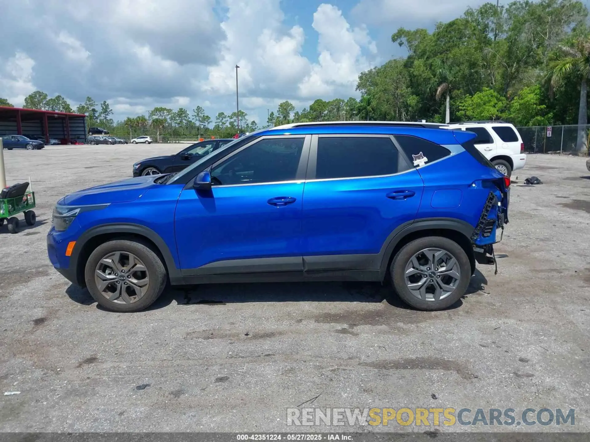 15 Photograph of a damaged car KNDEU2AA1R7615223 KIA SELTOS 2024
