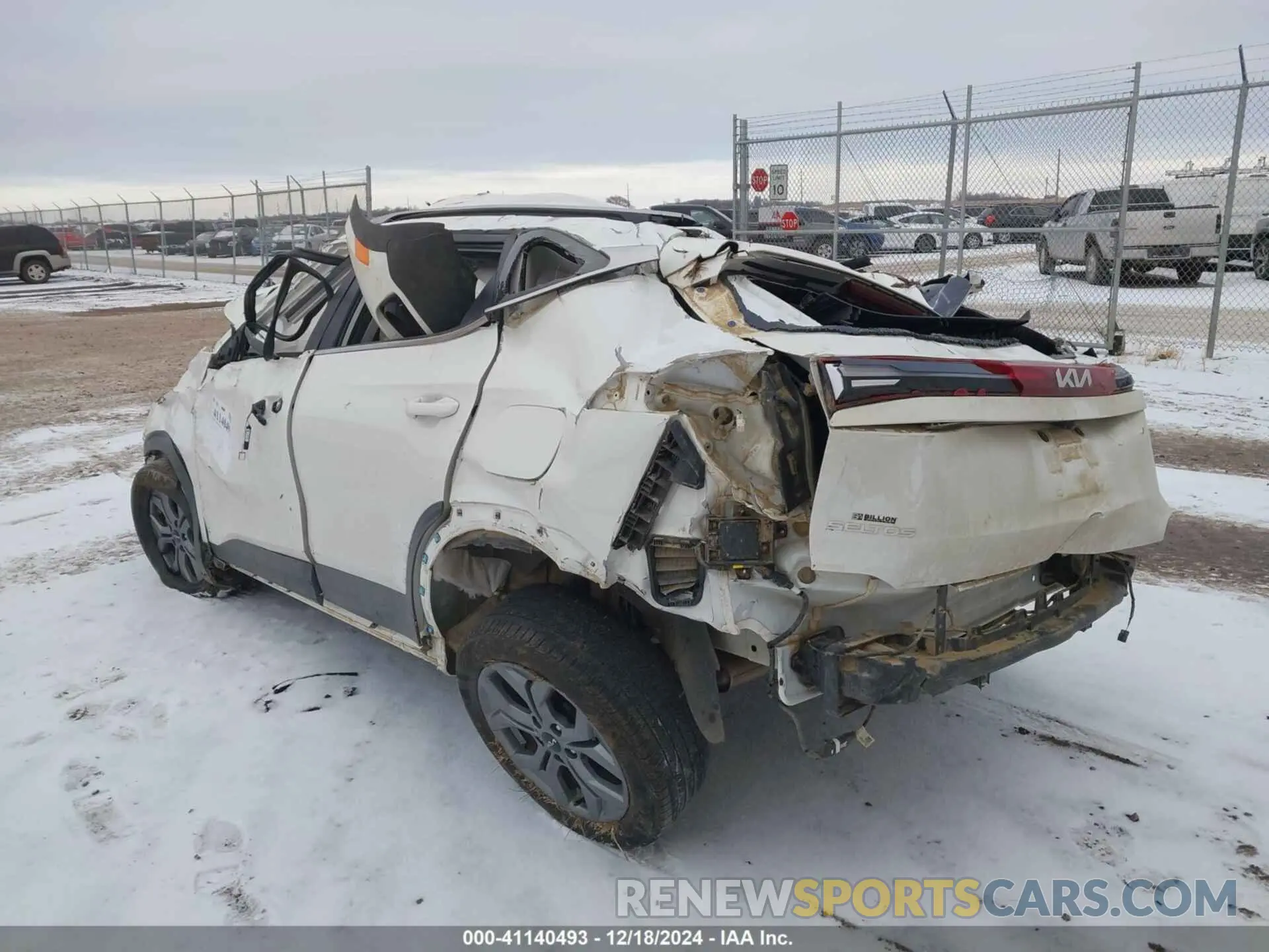 3 Фотография поврежденного автомобиля KNDEU2AA2R7521514 KIA SELTOS 2024