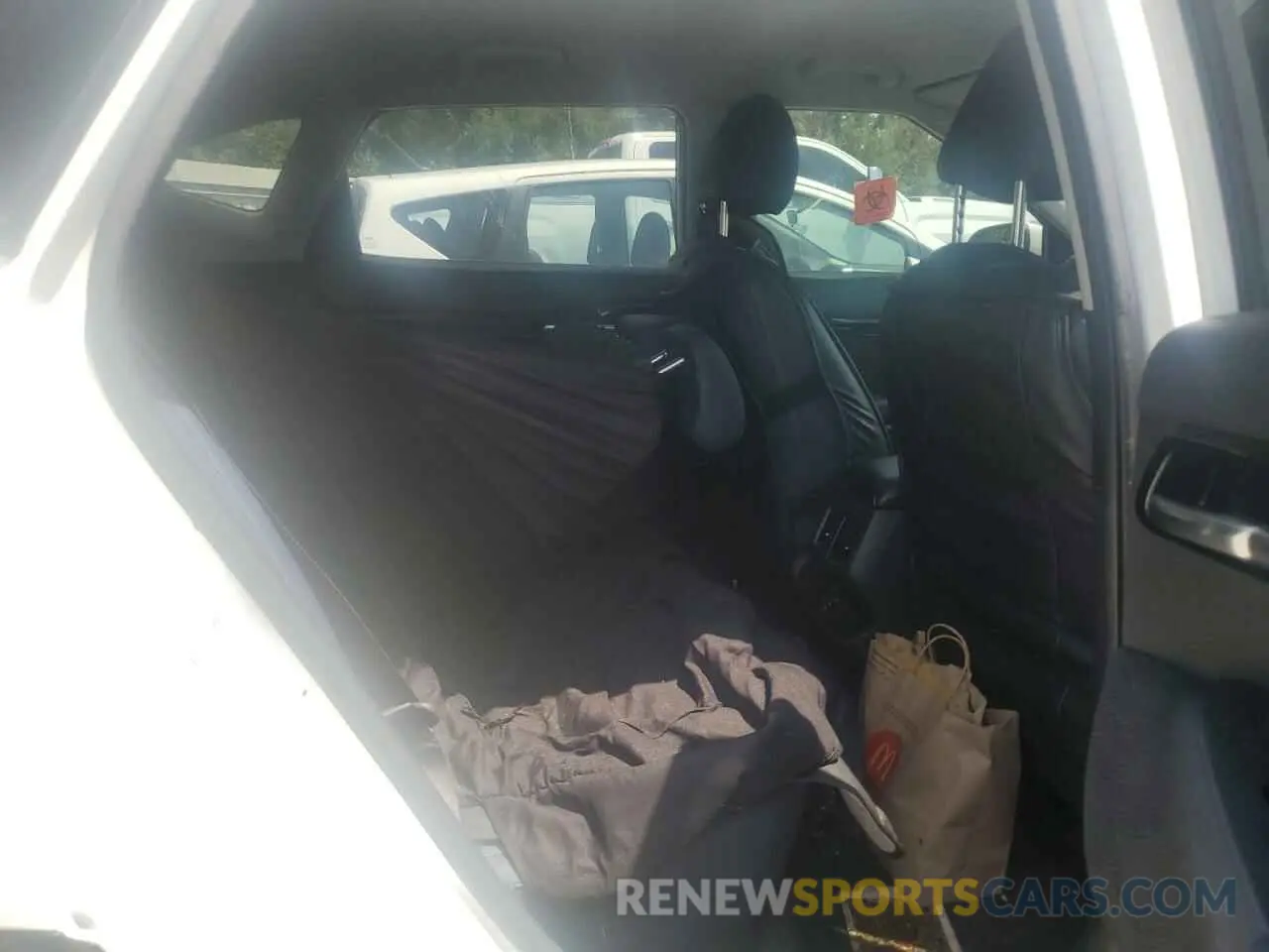 11 Photograph of a damaged car KNDEU2AA3R7568373 KIA SELTOS 2024