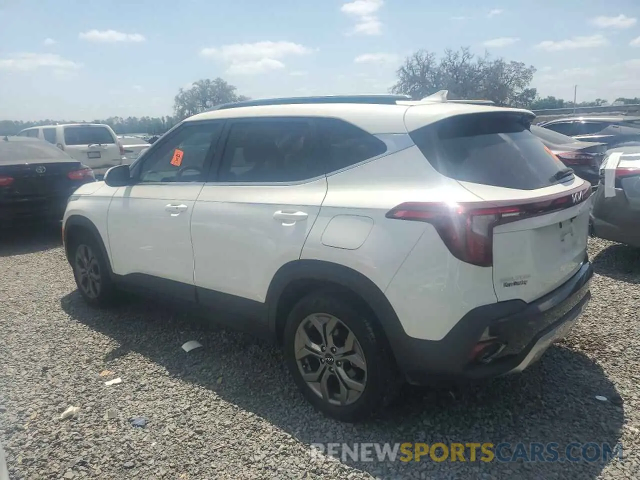 2 Photograph of a damaged car KNDEU2AA3R7568373 KIA SELTOS 2024