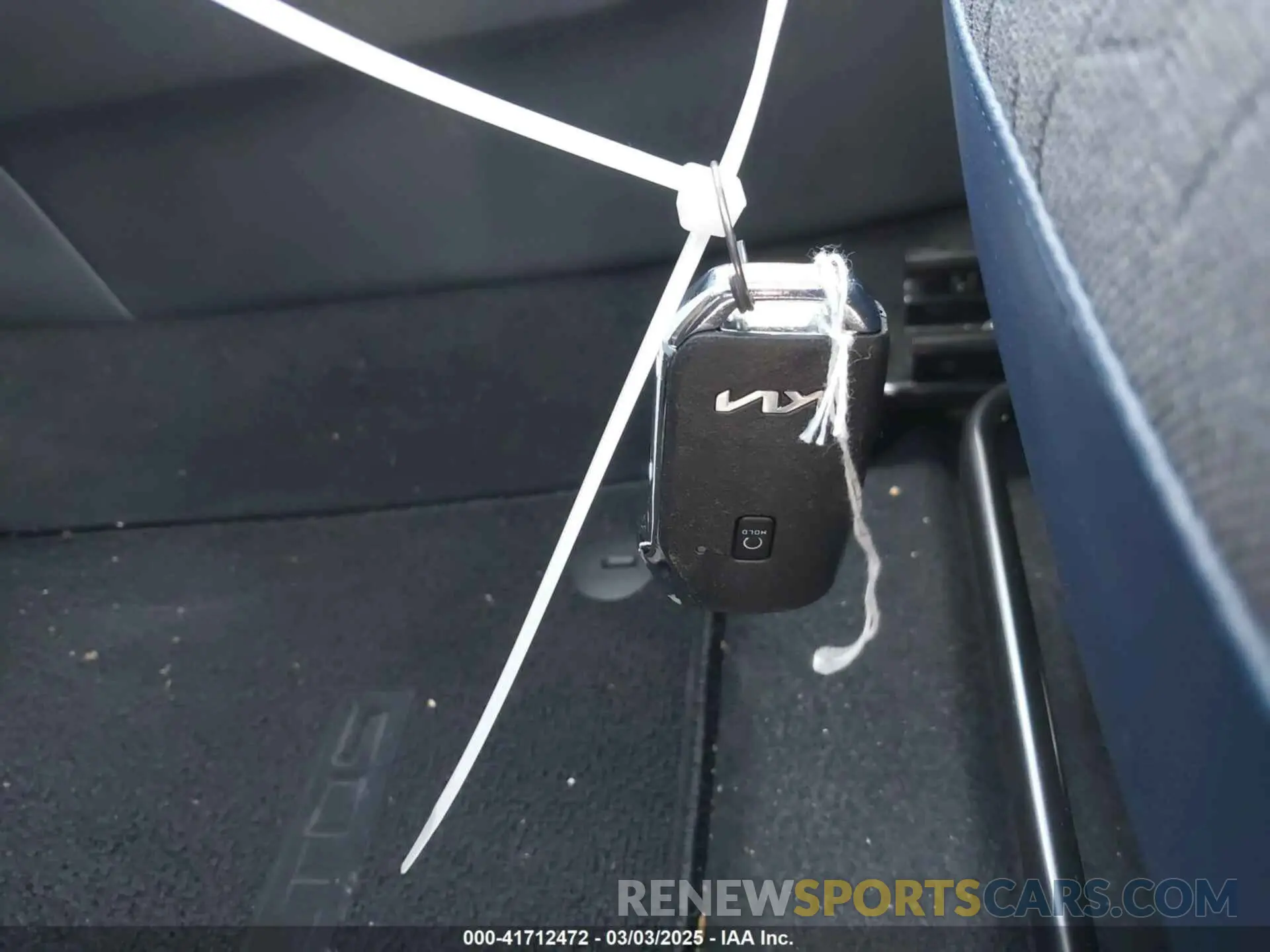 11 Photograph of a damaged car KNDEU2AA3R7640382 KIA SELTOS 2024