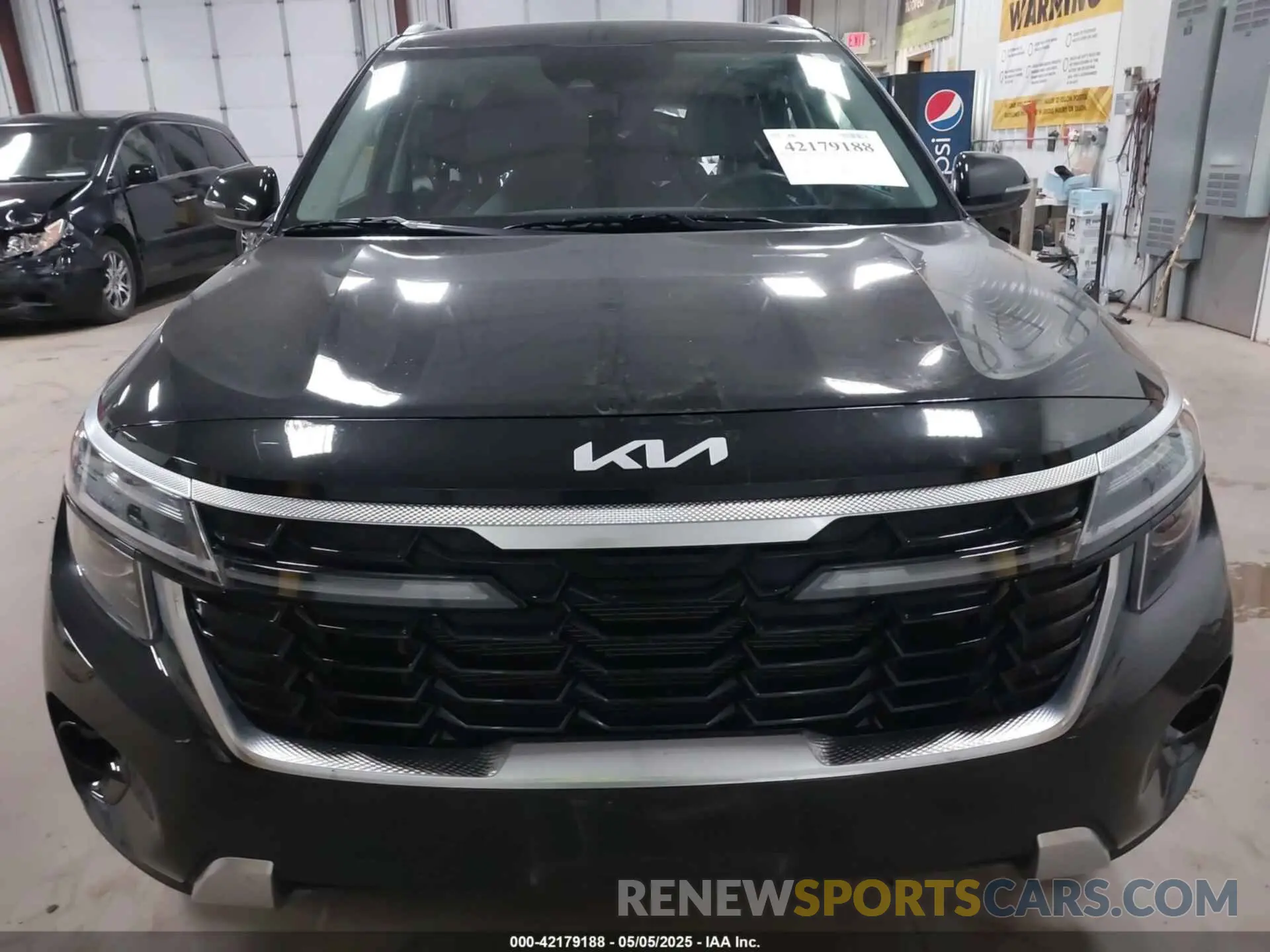 13 Photograph of a damaged car KNDEU2AA4R7527234 KIA SELTOS 2024