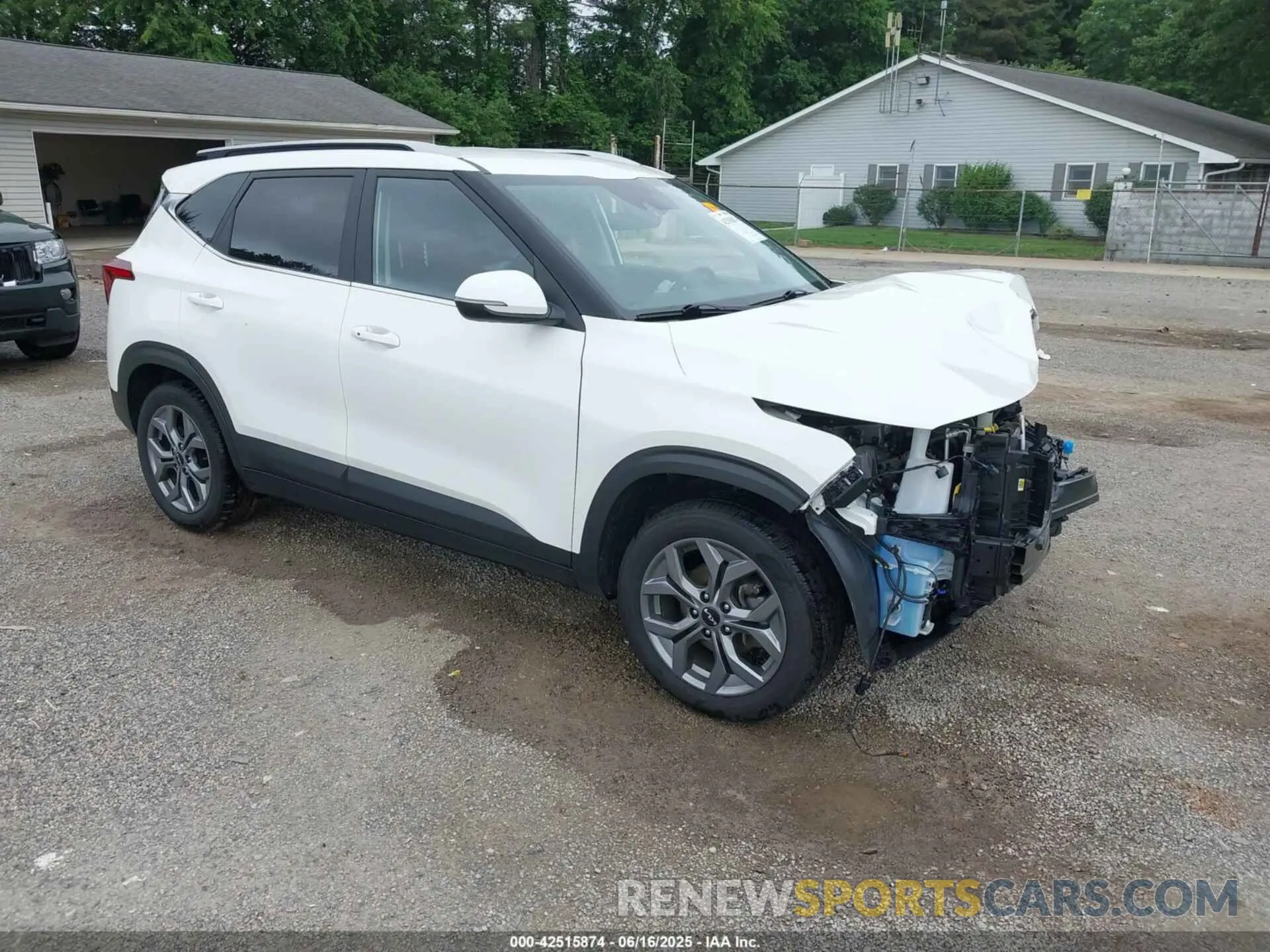 1 Photograph of a damaged car KNDEU2AA5R7508160 KIA SELTOS 2024