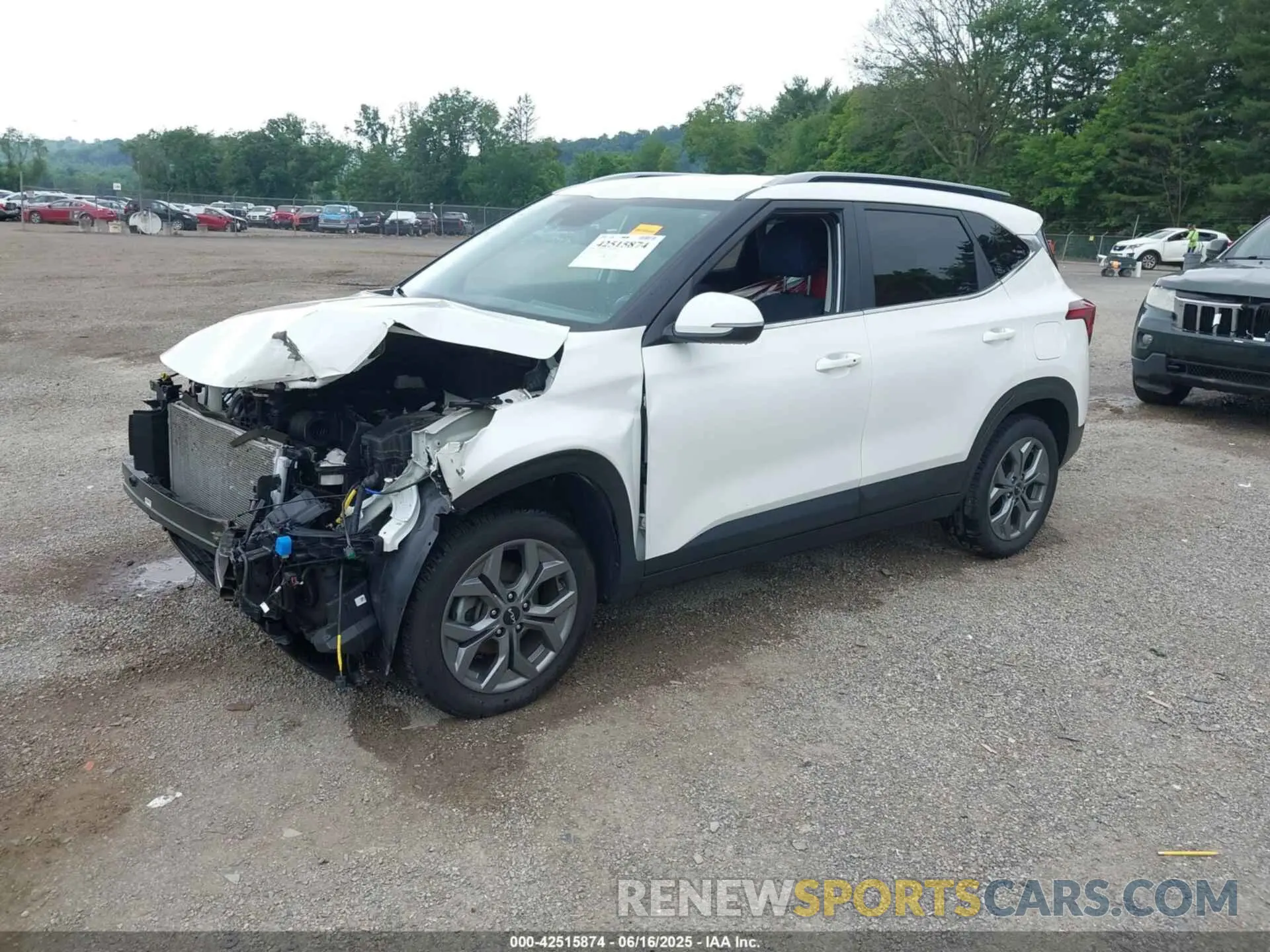 2 Photograph of a damaged car KNDEU2AA5R7508160 KIA SELTOS 2024