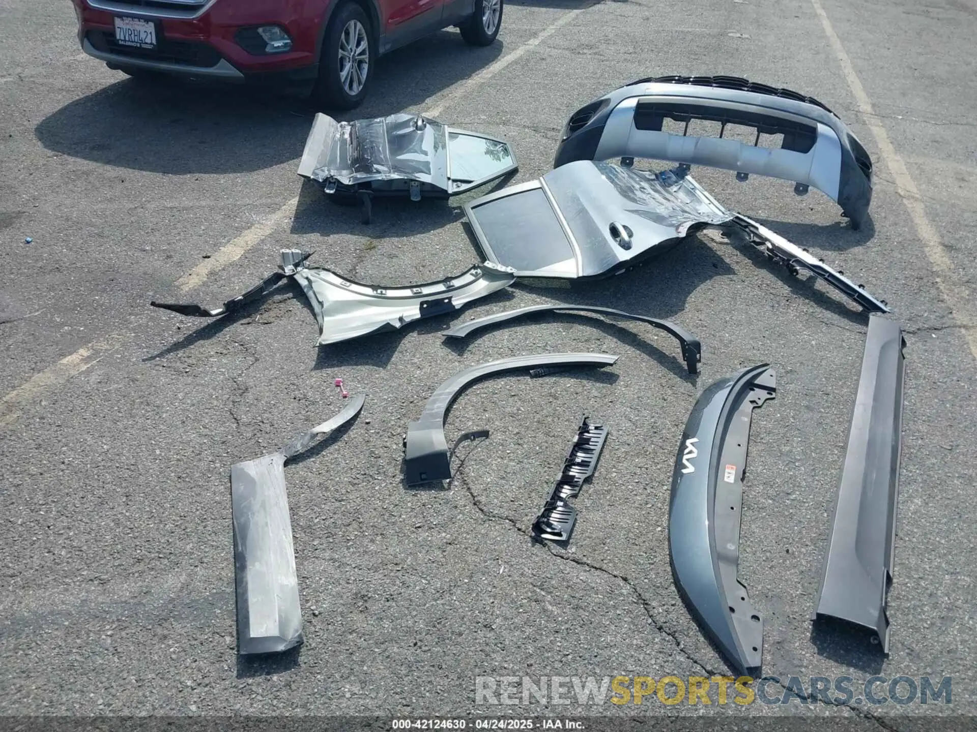 12 Фотография поврежденного автомобиля KNDEU2AA9R7659275 KIA SELTOS 2024
