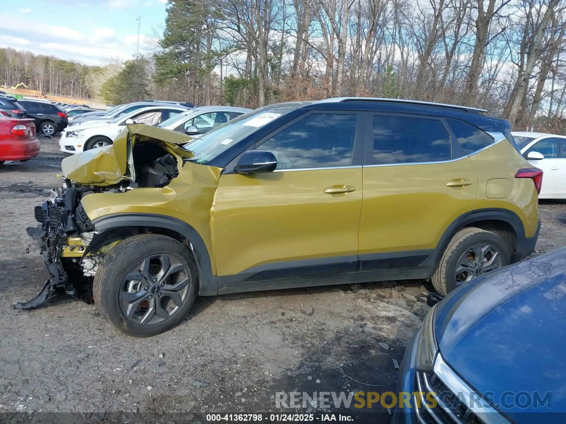 13 Photograph of a damaged car KNDEU2AAXR7588765 KIA SELTOS 2024