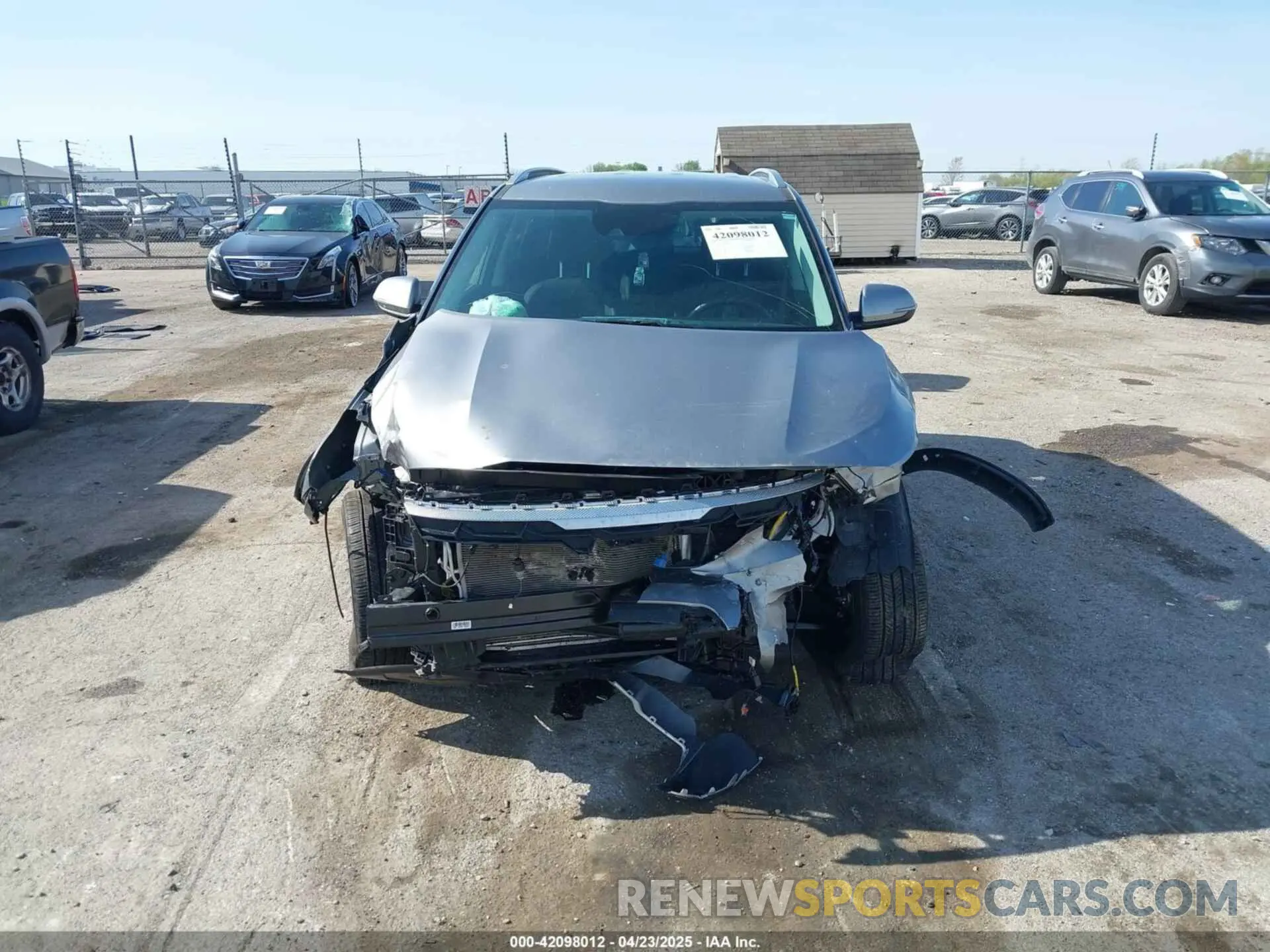12 Фотография поврежденного автомобиля KNDEUCAA0R7625439 KIA SELTOS 2024